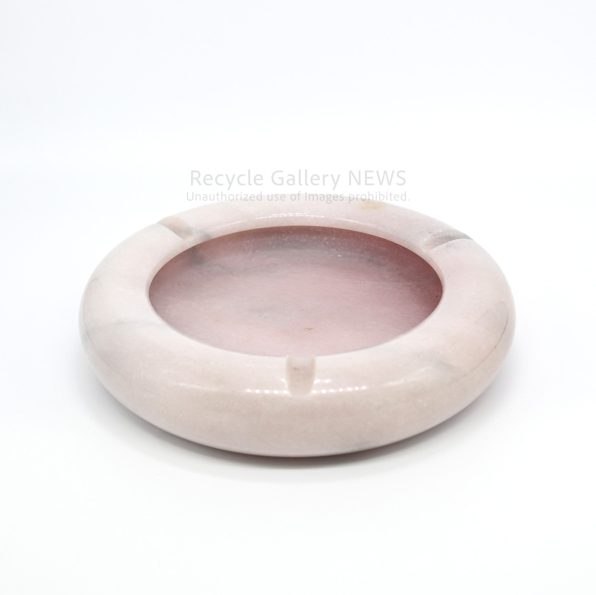 Pink Marble Ash Tray Mid-Century Modern Space Age Decor / ピンク大理石 アッシュトレイ 灰皿 円形 丸 マーブル ストーン ミッドセンチュリー モダン スペースエイジ 韓国インテリア