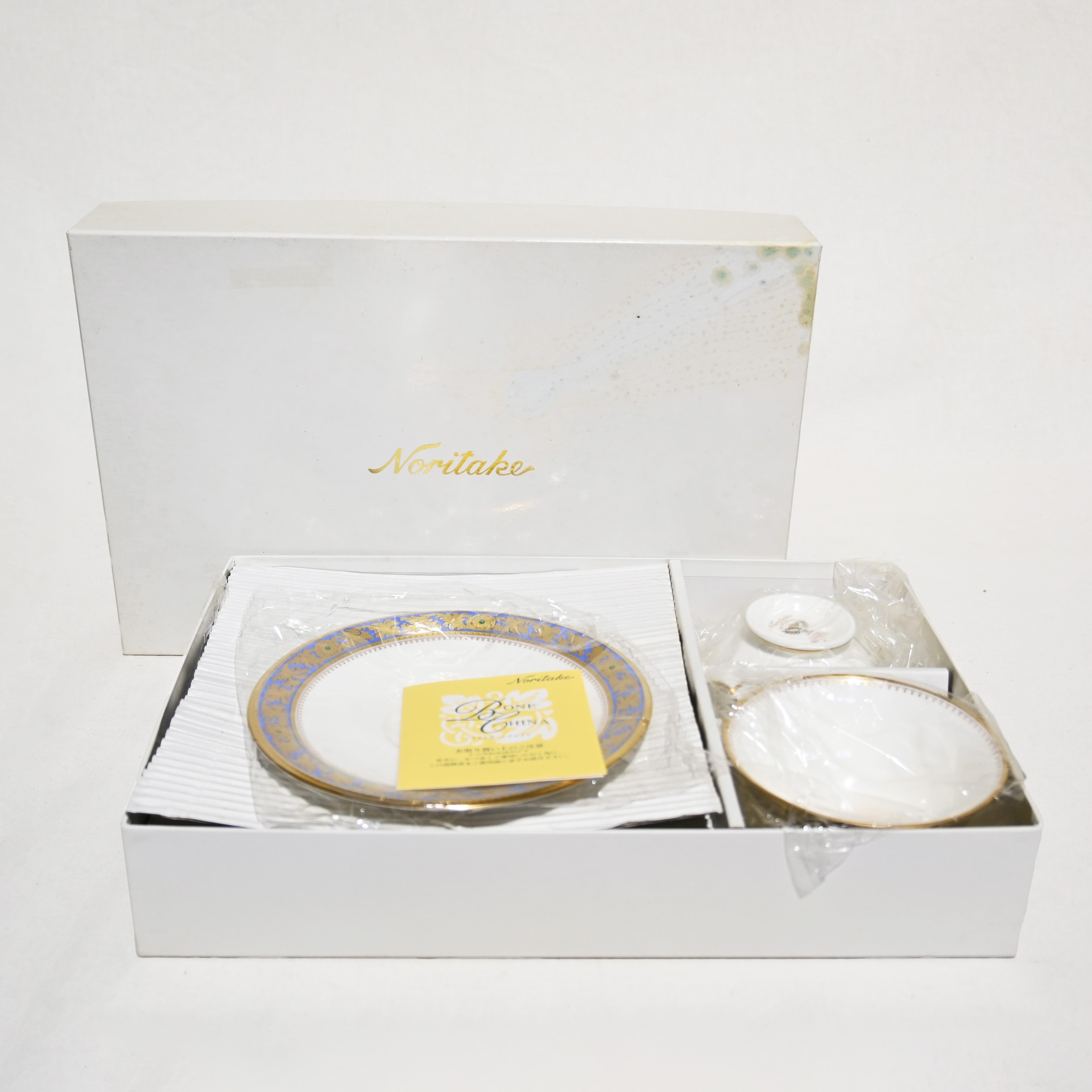 Noritake GRAND BROCHE C＆S＆Plate Japan Luxury Tableware / ノリタケ グランブロシェ トリオペア カップ ソーサー プレート 箱付き