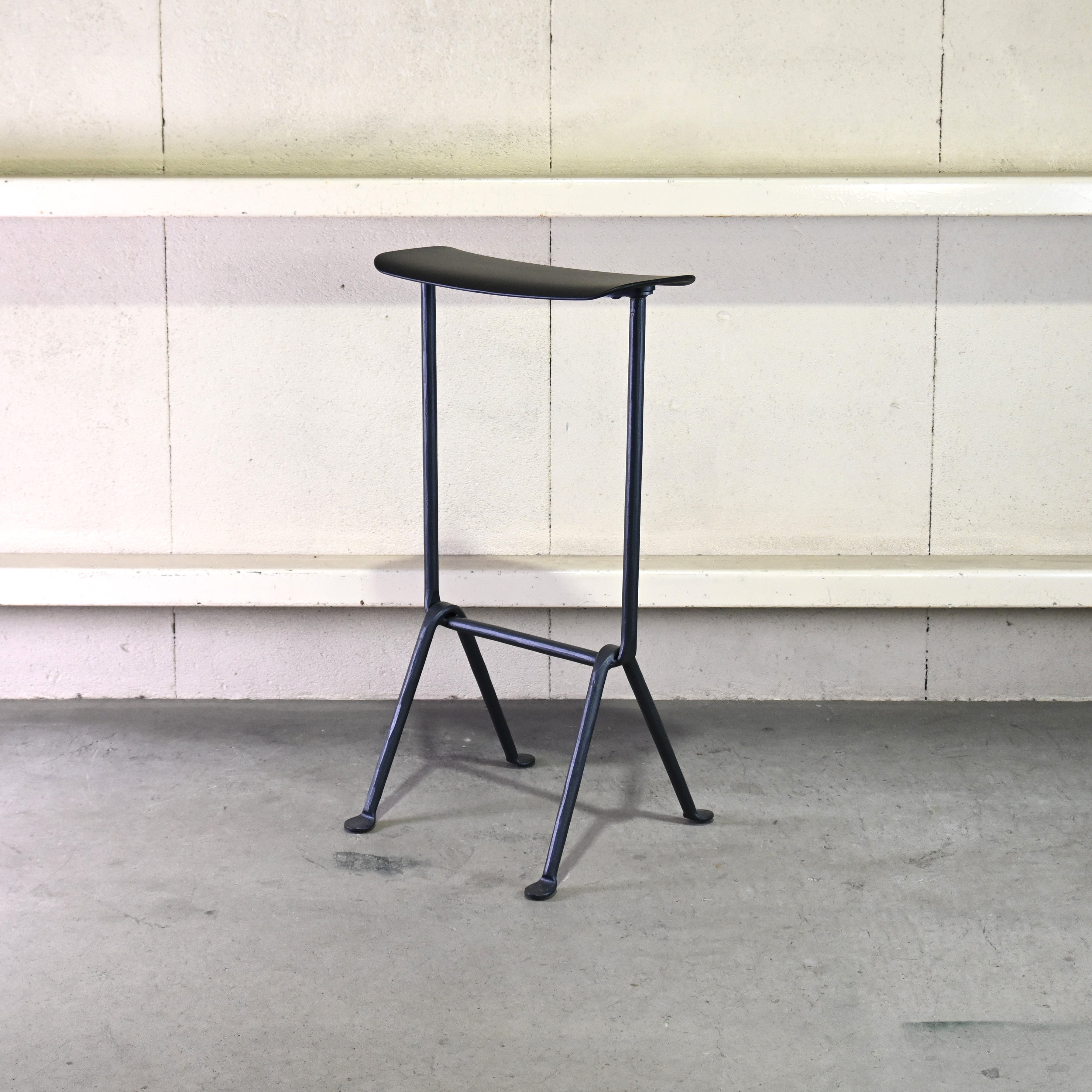 MAGIS Officina stool Ronan & Erwan Bouroullec Industrial Italian modern design / マジス オフィチーナ スツール ロナン エルワン ブルレック インダストリル イタリアンモダンデザイン