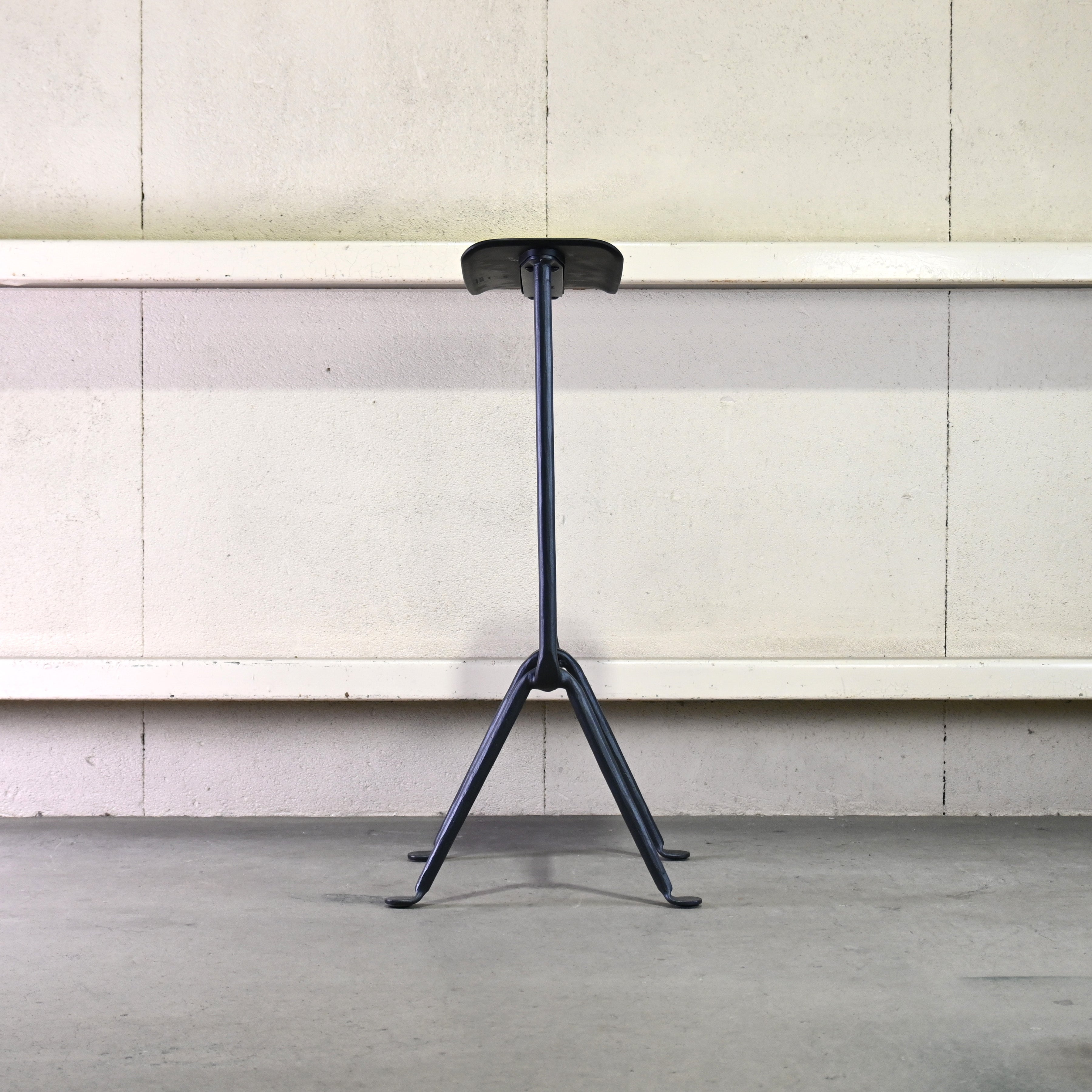 MAGIS Officina stool Ronan & Erwan Bouroullec Industrial Italian modern design / マジス オフィチーナ スツール ロナン エルワン ブルレック インダストリル イタリアンモダンデザイン