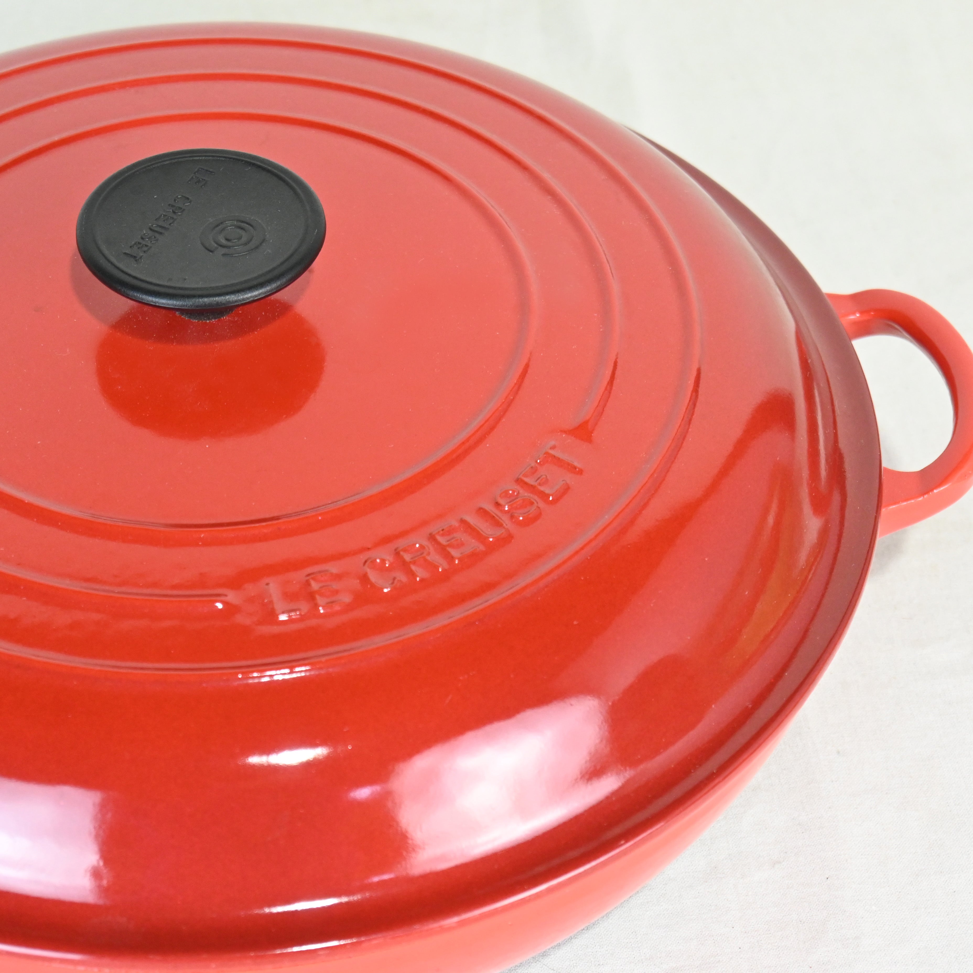 LE CREUSET Le Creuset Signature Buffet Casserole RED 30cm French Kitchen ware / ル・クルーゼ シグニチャー ビュッフェ・キャセロール 鍋 レッド フランス キッチンツール
