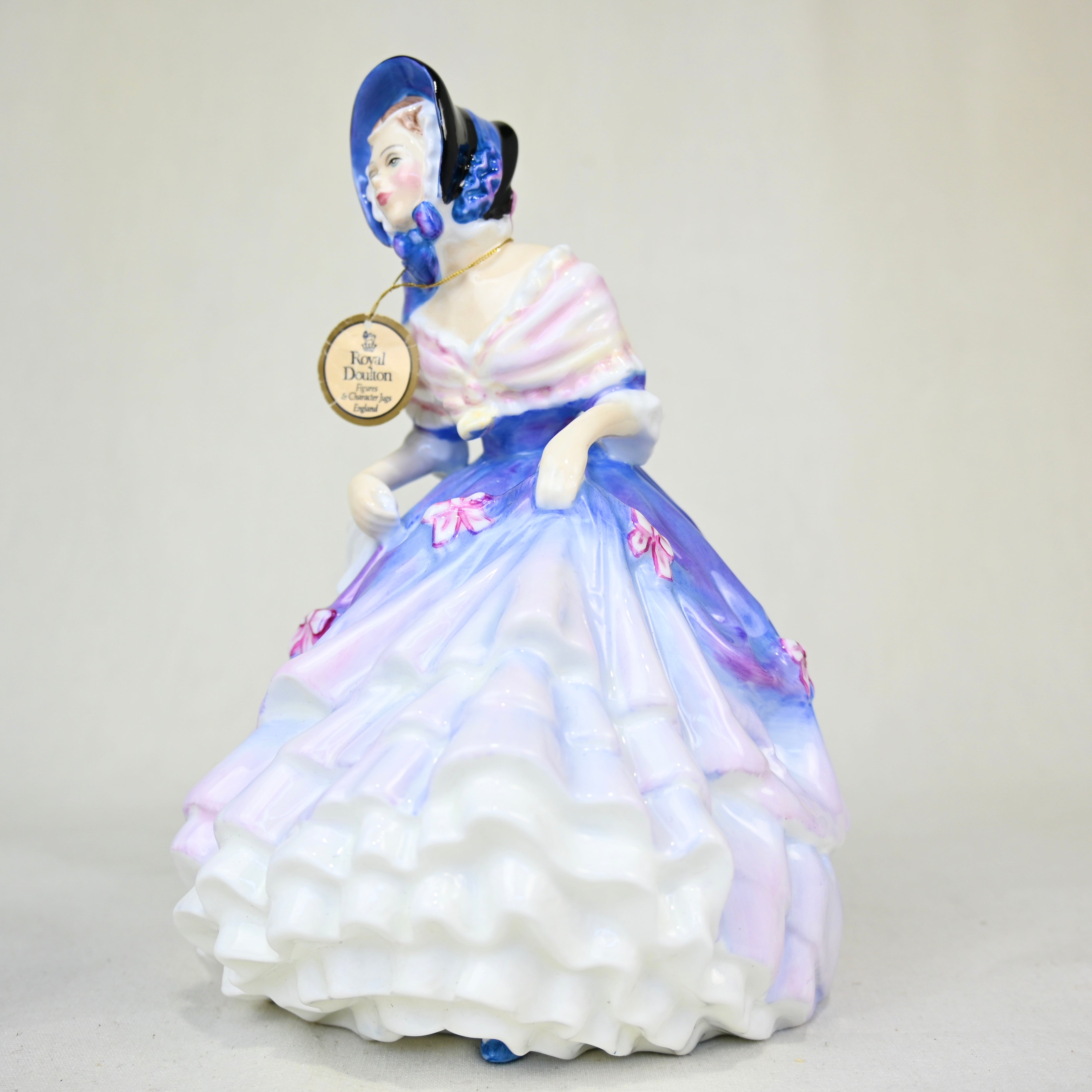 Royal Doulton Figurine Alice England ceramic / ロイヤルドルトン フィギュリン アリス イギリス 陶磁器