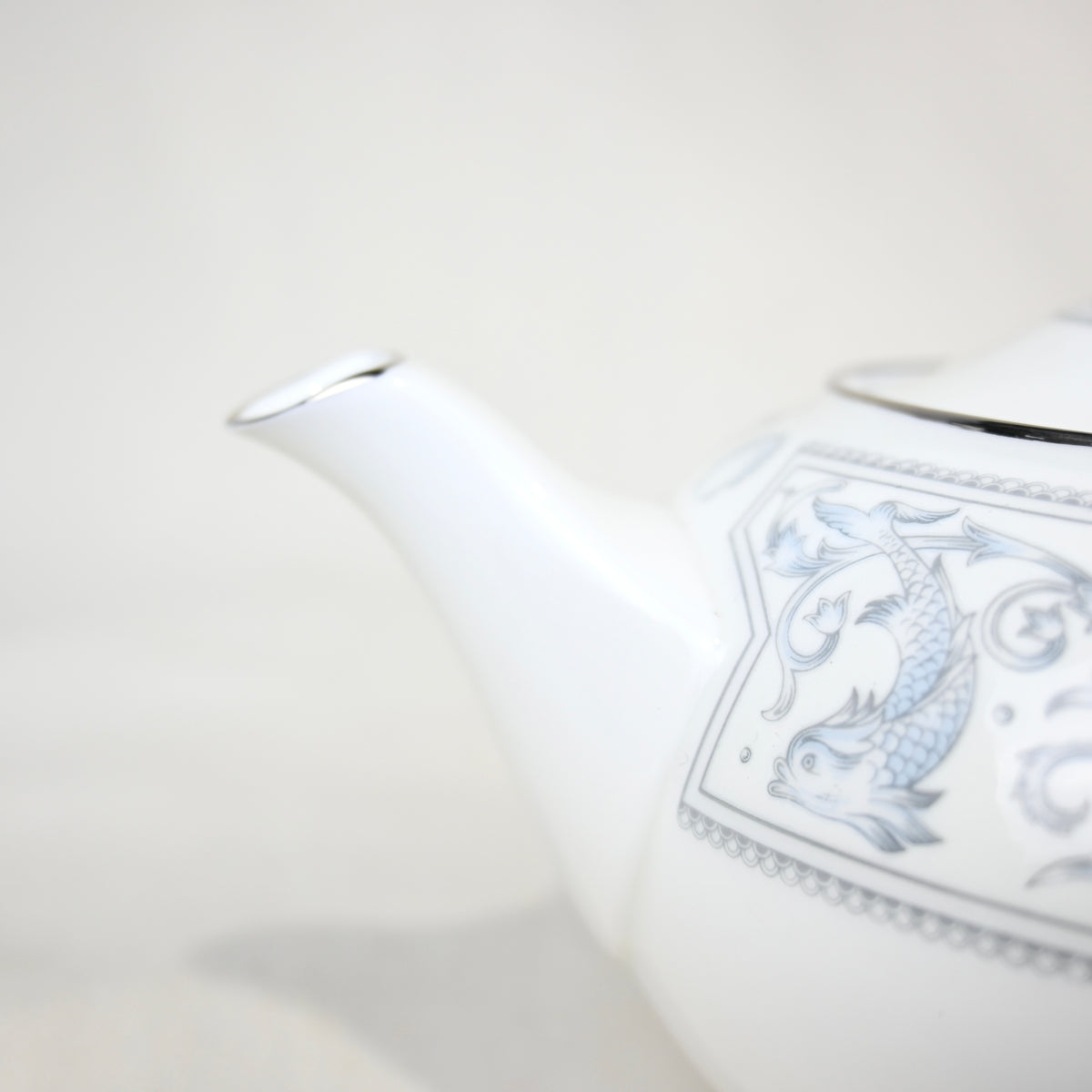 Wedgwood Dolphins White R4652 TeaPot / ウエッジウッド ドルフィン 