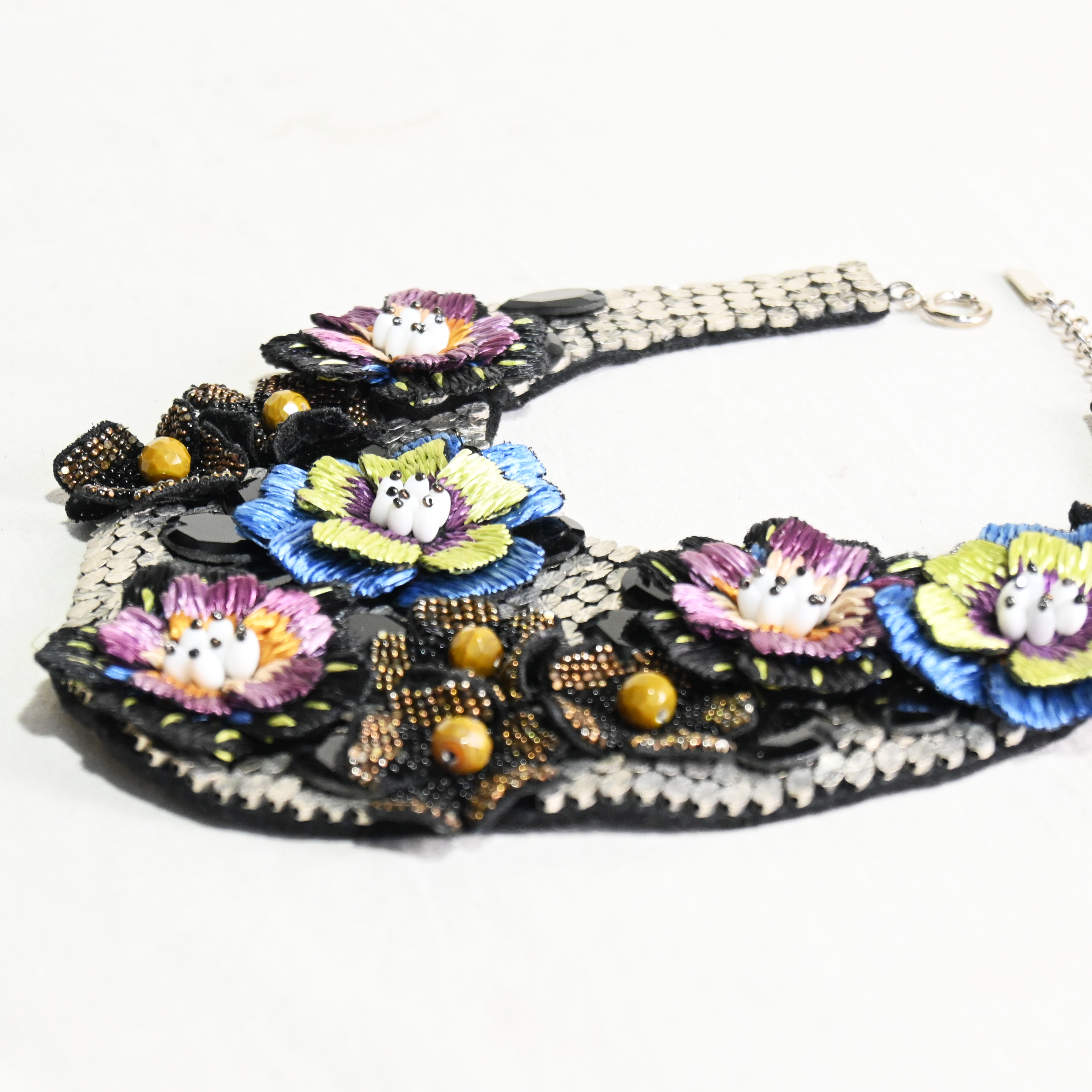 Etro Flower motif necklace 2012 collar embroidery accessories Italia / エトロ フラワーモチーフネックレス 刺繍 つけ襟 花柄 ハイブランド アクセサリー