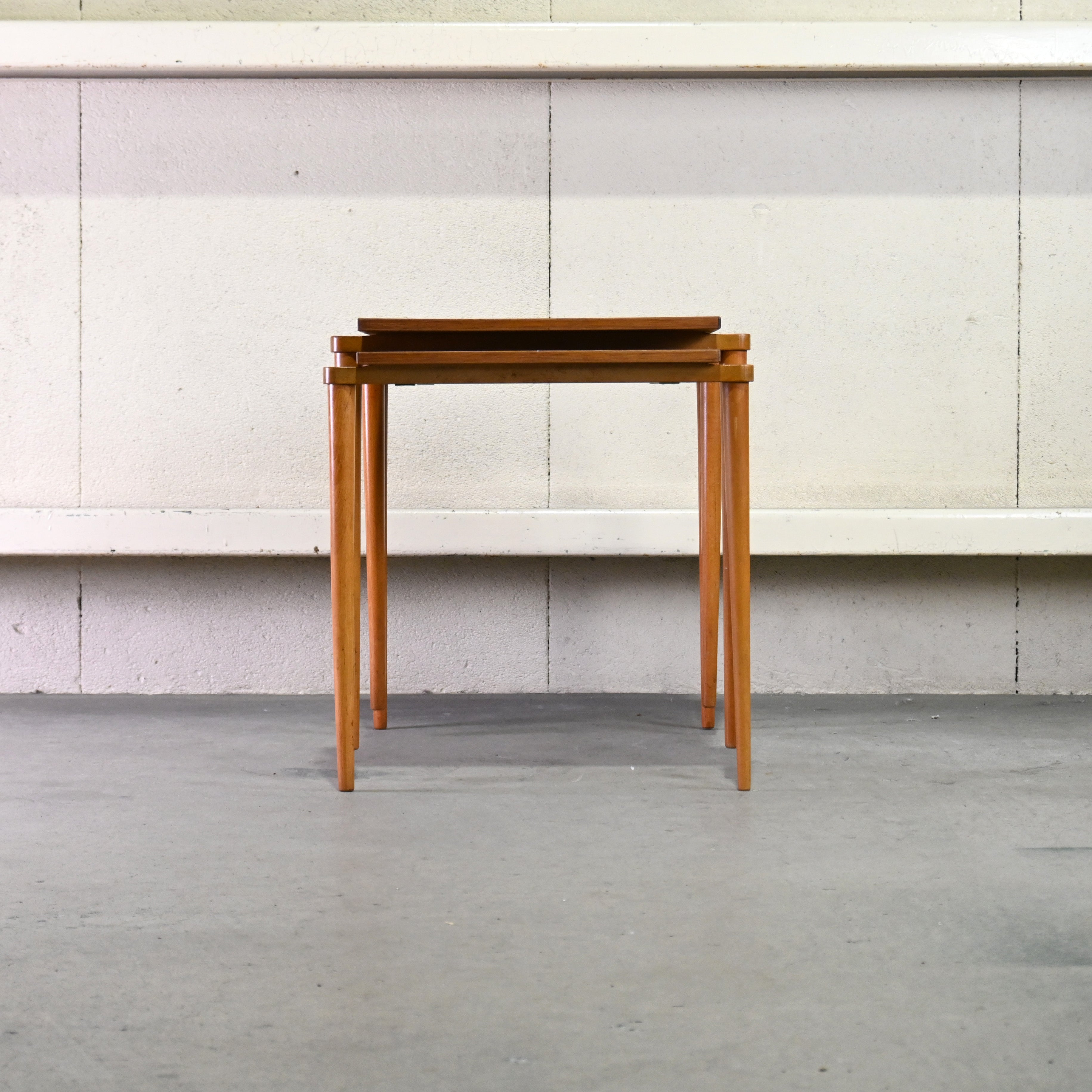 YAMAGUCHI Teak × beech wood 2 Peace Nest table Japanese modern design Scandinavian design / 山口木材工芸 チーク材 ビーチ材 2段 ネストテーブル ジャパニーズモダンデザイン 北欧デザイン