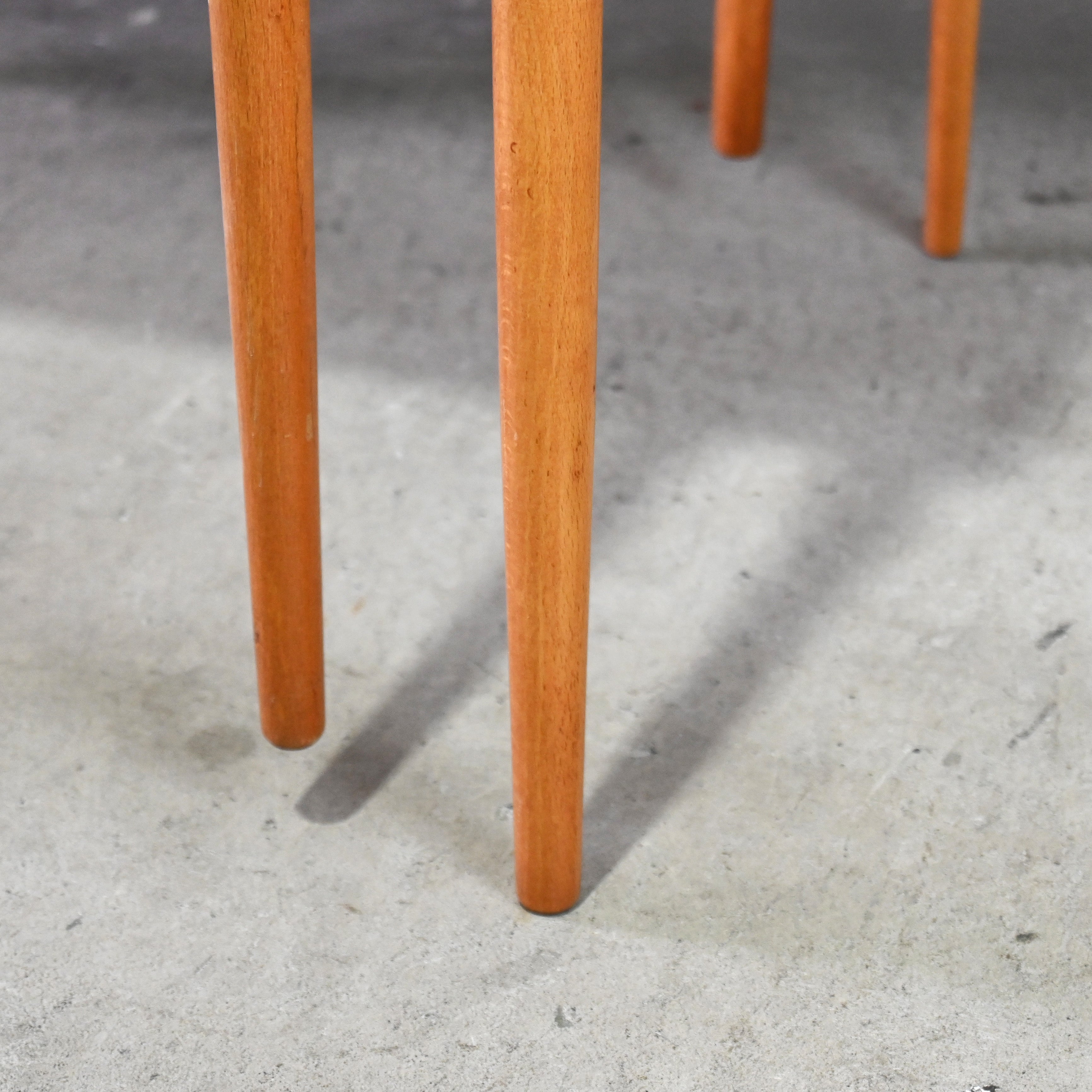 YAMAGUCHI Teak × beech wood 2 Peace Nest table Japanese modern design Scandinavian design / 山口木材工芸 チーク材 ビーチ材 2段 ネストテーブル ジャパニーズモダンデザイン 北欧デザイン