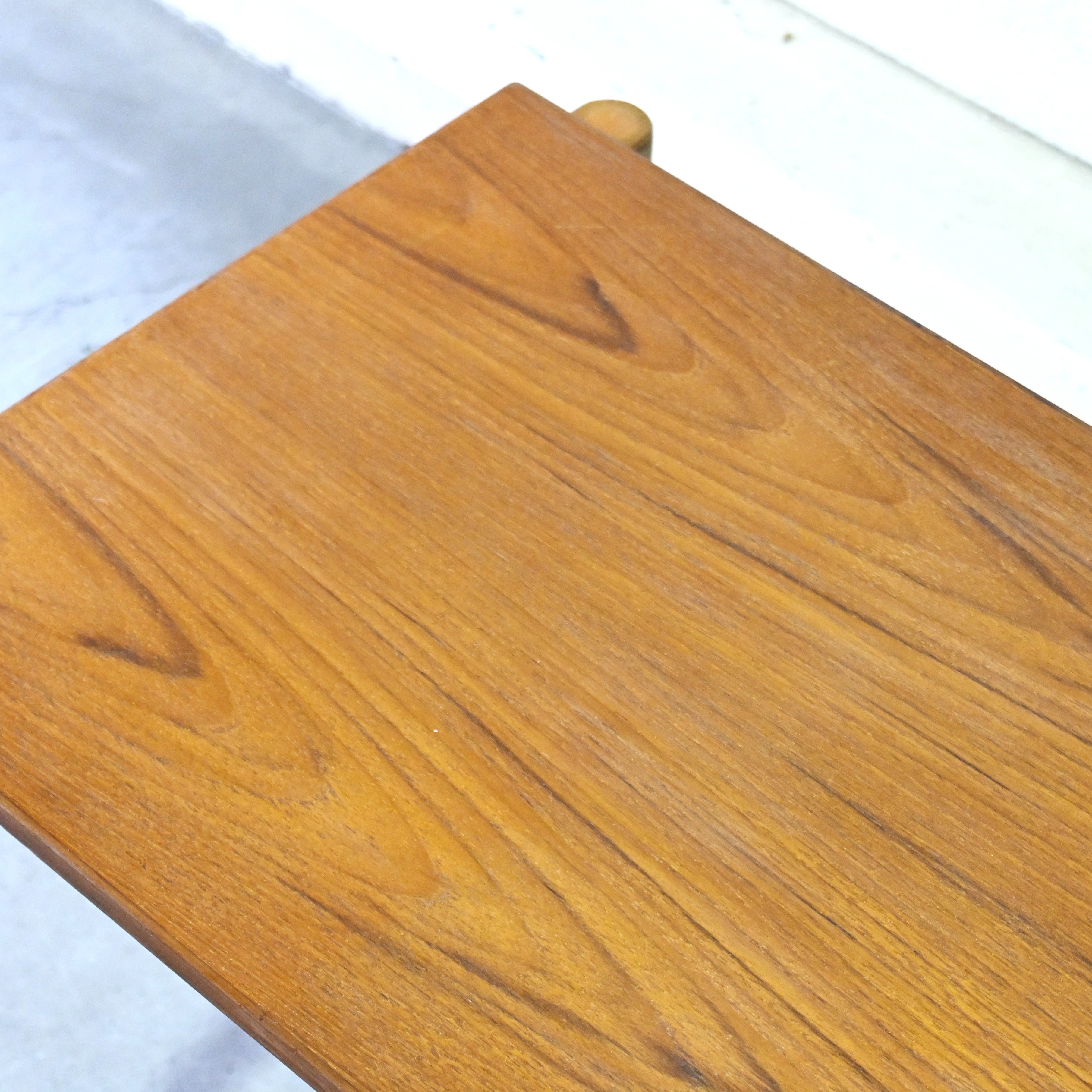 YAMAGUCHI Teak × beech wood 2 Peace Nest table Japanese modern design Scandinavian design / 山口木材工芸 チーク材 ビーチ材 2段 ネストテーブル ジャパニーズモダンデザイン 北欧デザイン