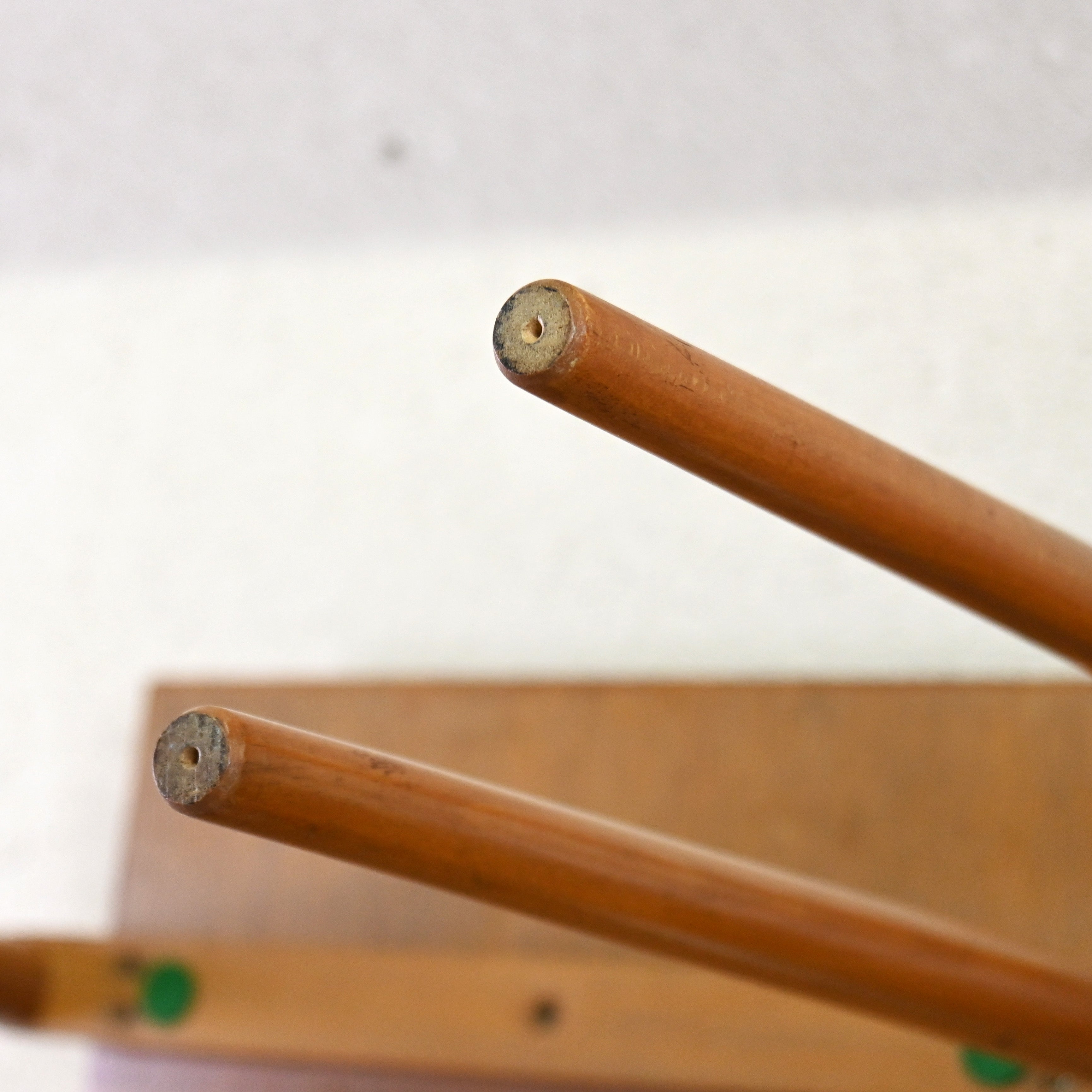 YAMAGUCHI Teak × beech wood 2 Peace Nest table Japanese modern design Scandinavian design / 山口木材工芸 チーク材 ビーチ材 2段 ネストテーブル ジャパニーズモダンデザイン 北欧デザイン