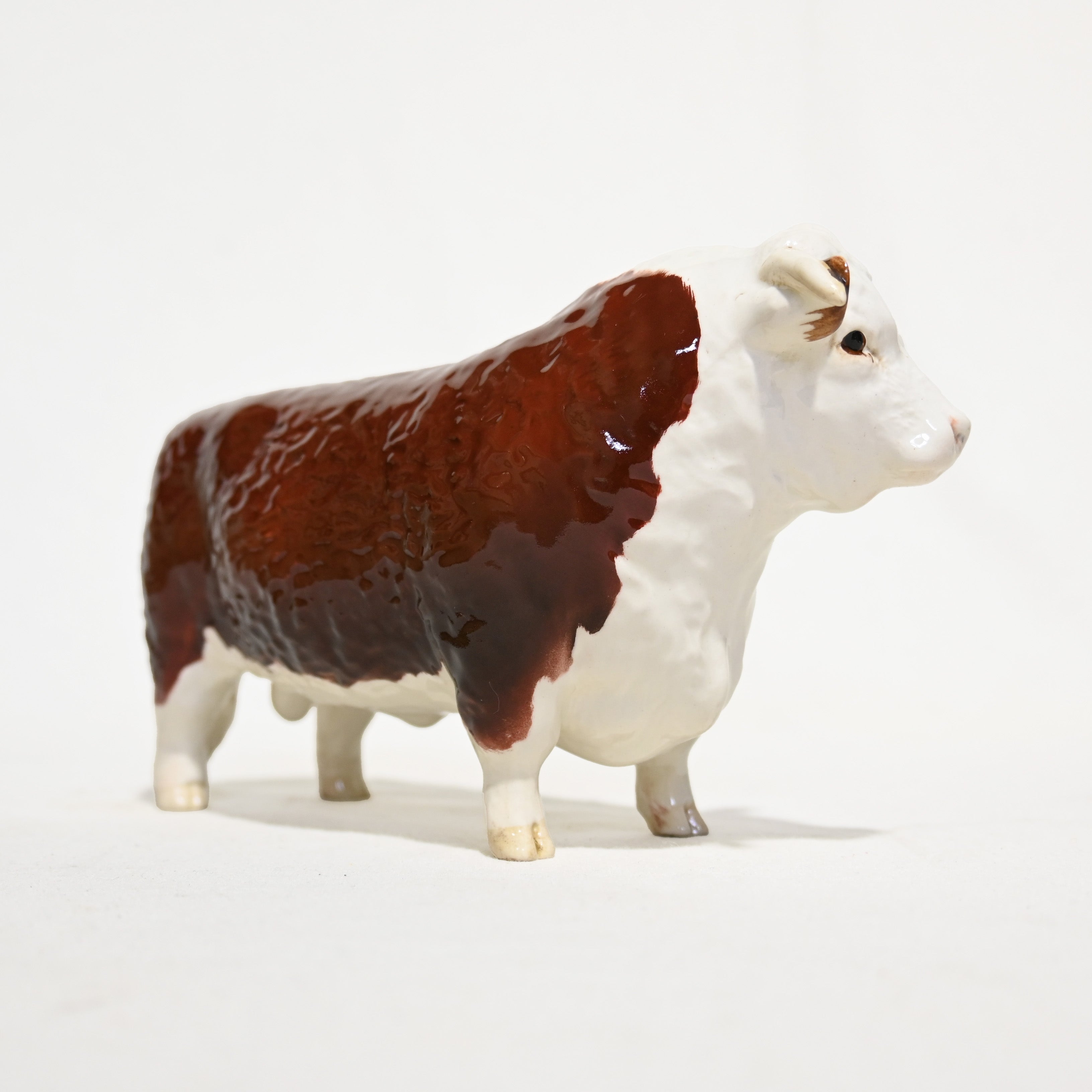 Beswick Hereford Bull Figurine Figurine Ceramic Animal UK British Vintage / ベスウィック ヘレフォード牛 フィギュリン 英国ヴィンテージ