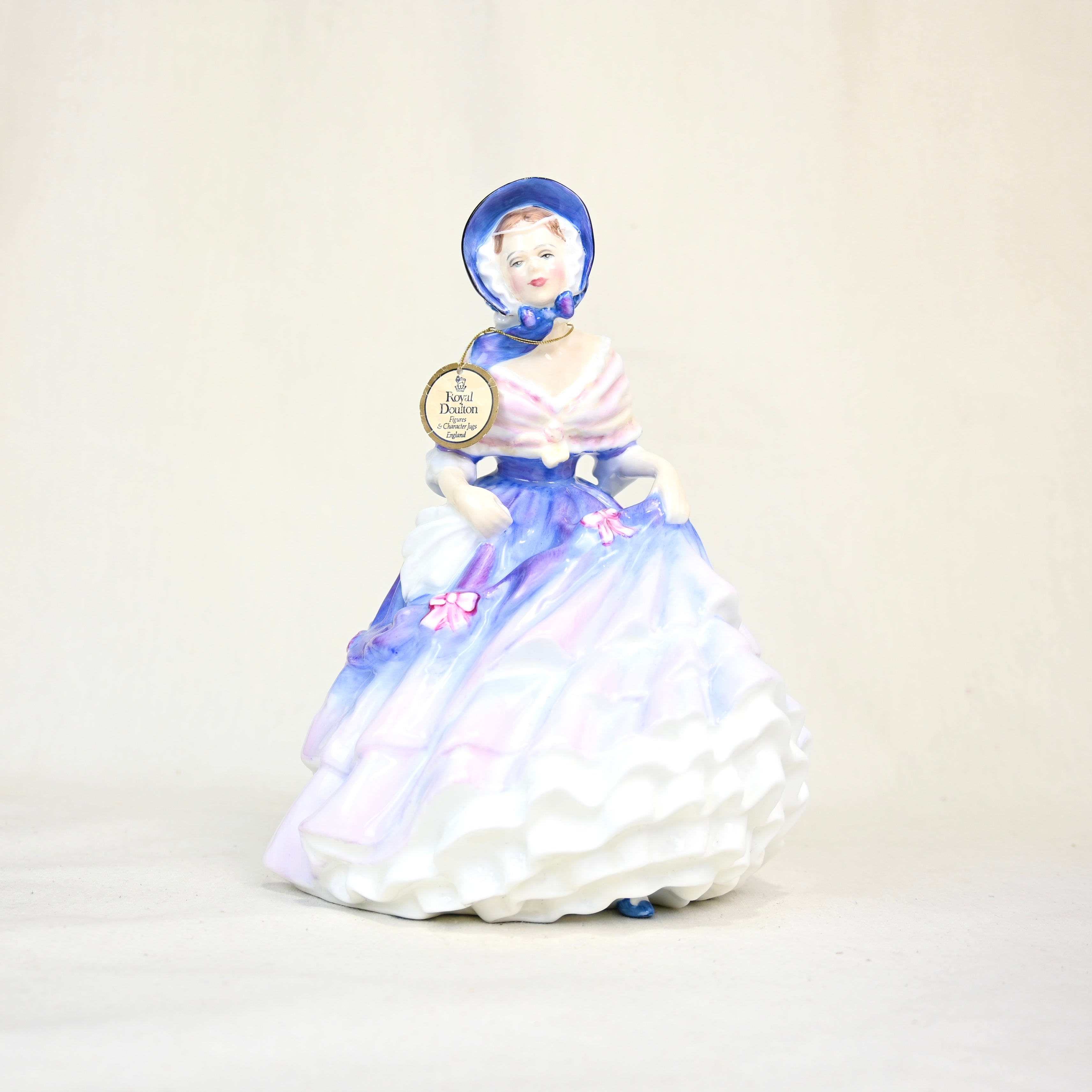 Royal Doulton Figurine Alice England ceramic / ロイヤルドルトン フィギュリン アリス イギリス 陶磁器