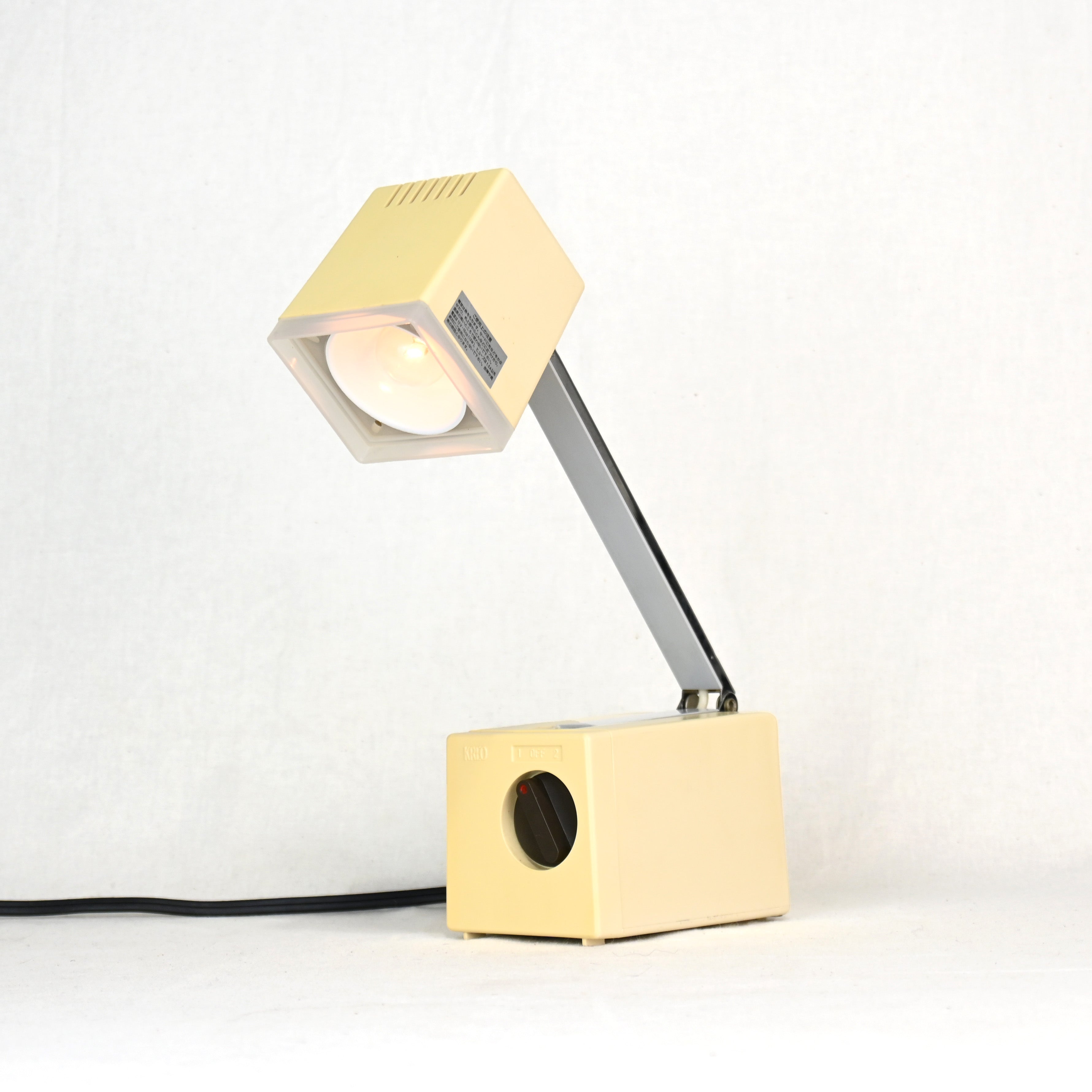 KREO LIGHT NOAH Desk light 1970~80's Japan vintage Retropop / 南部工業 クレオライト ノア デスクライト 1970〜80年代 ジャパンヴィンテージ レトロポップ