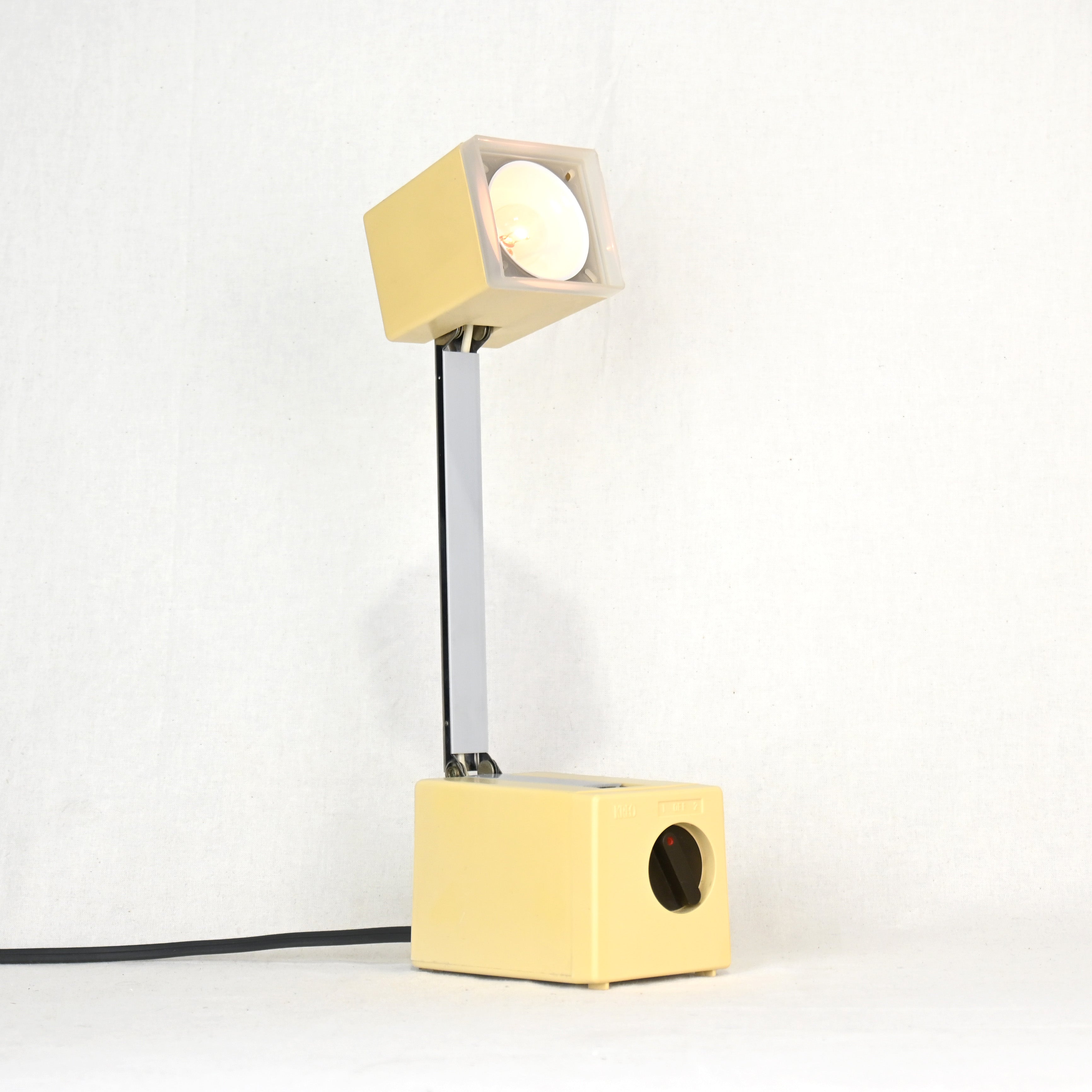 KREO LIGHT NOAH Desk light 1970~80's Japan vintage Retropop / 南部工業 クレオライト ノア デスクライト 1970〜80年代 ジャパンヴィンテージ レトロポップ