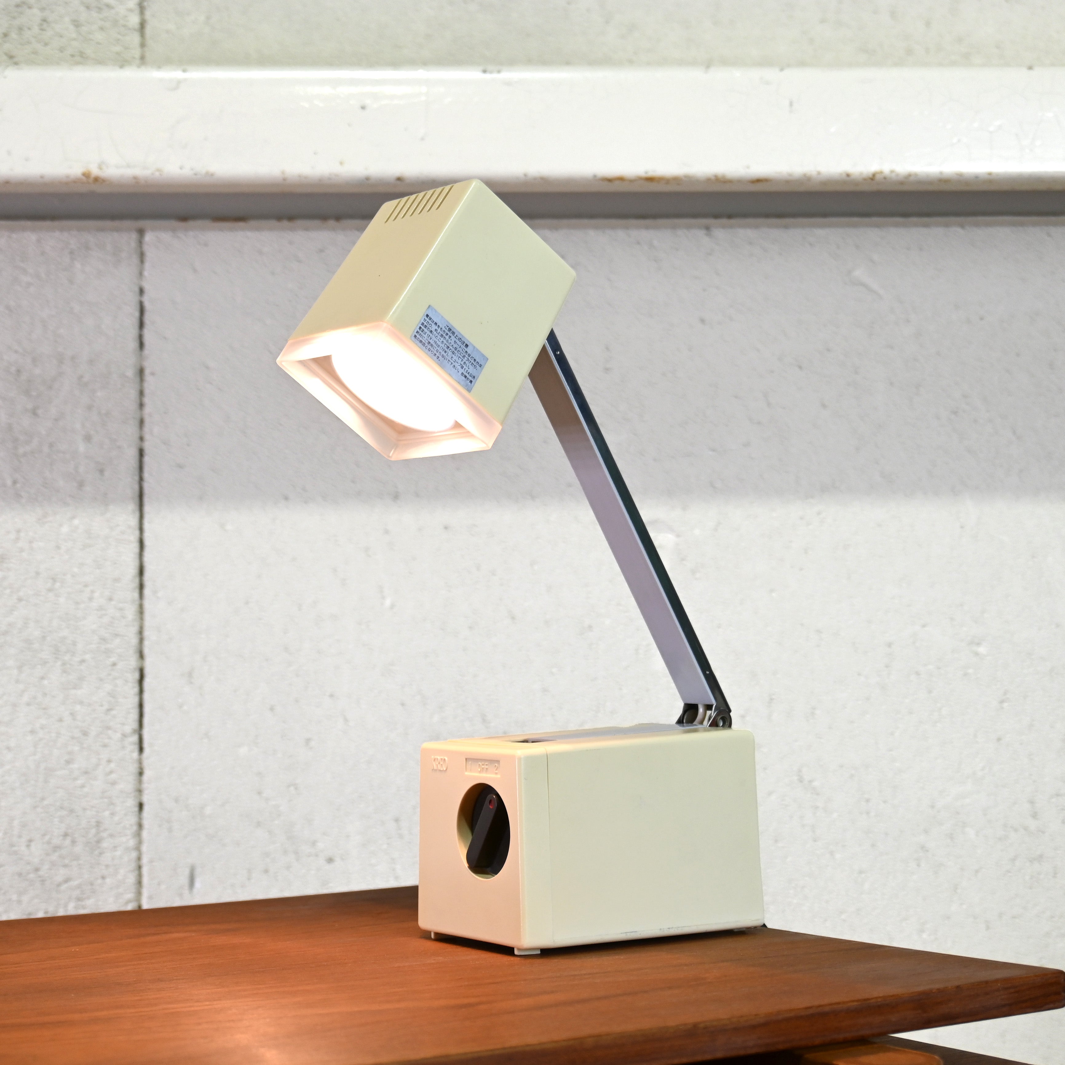 KREO LIGHT NOAH Desk light 1970~80's Japan vintage Retropop / 南部工業 クレオライト ノア デスクライト 1970〜80年代 ジャパンヴィンテージ レトロポップ