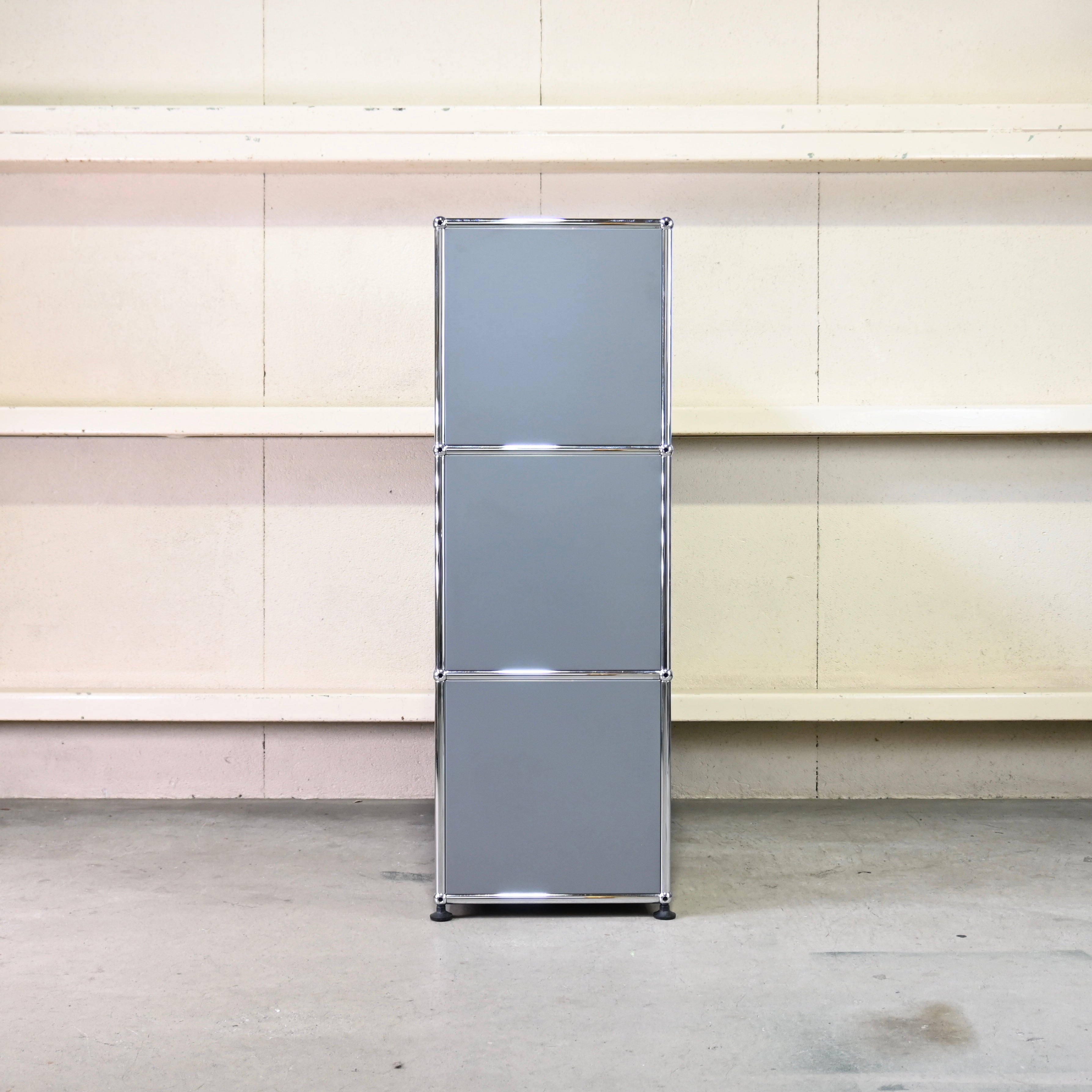 USM Haller Cabinet Drop down door × 3 Mid gray Modern design / ユーエスエム ハラー キャビネット 3段ドロップアウトドア ミッドグレー モダンデザイン