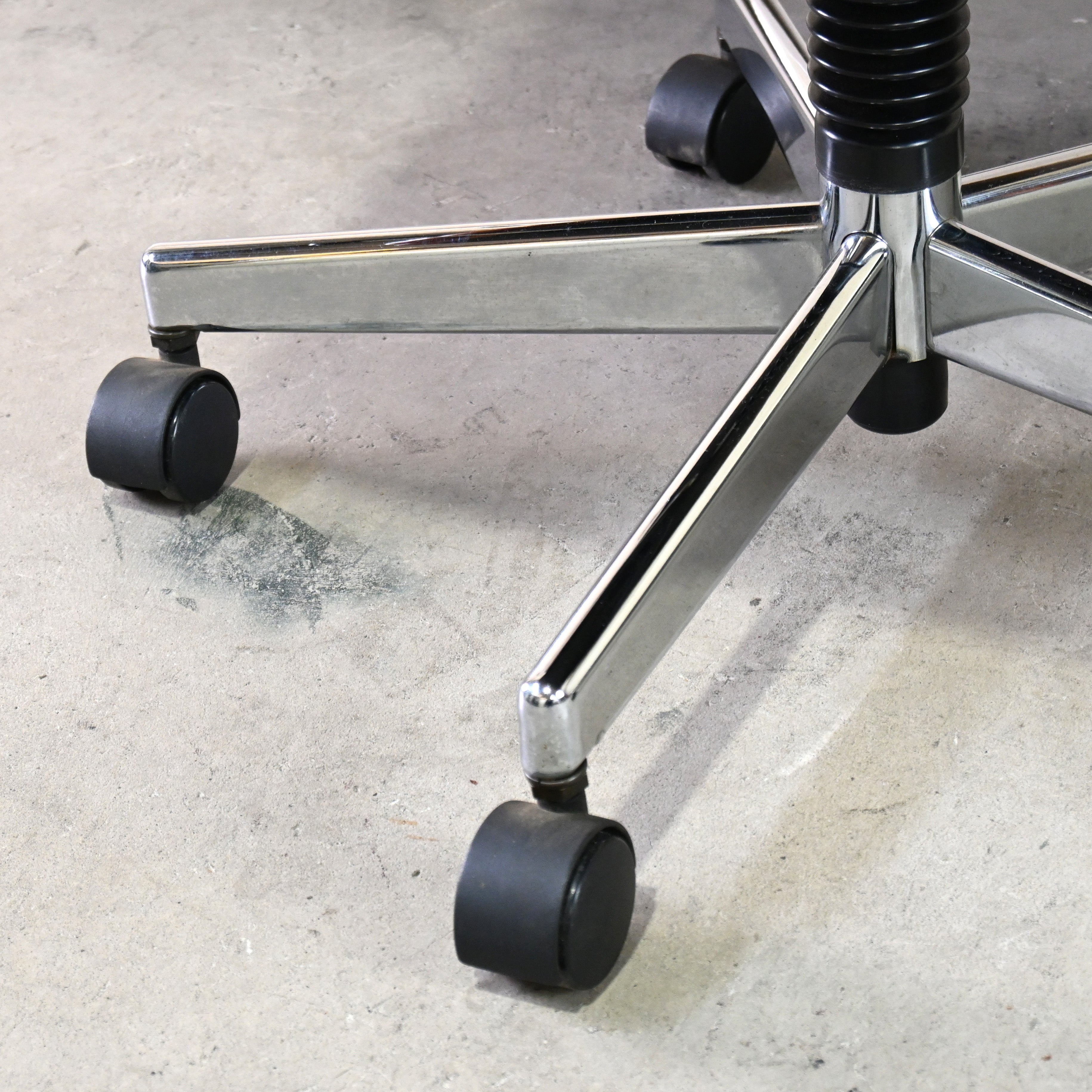 Old karimoku Caster arm chair Office furniture Japanese modern design / オールドカリモク キャスターアームチェア オフィスファニチャー ジャパニーズモダンデザイン