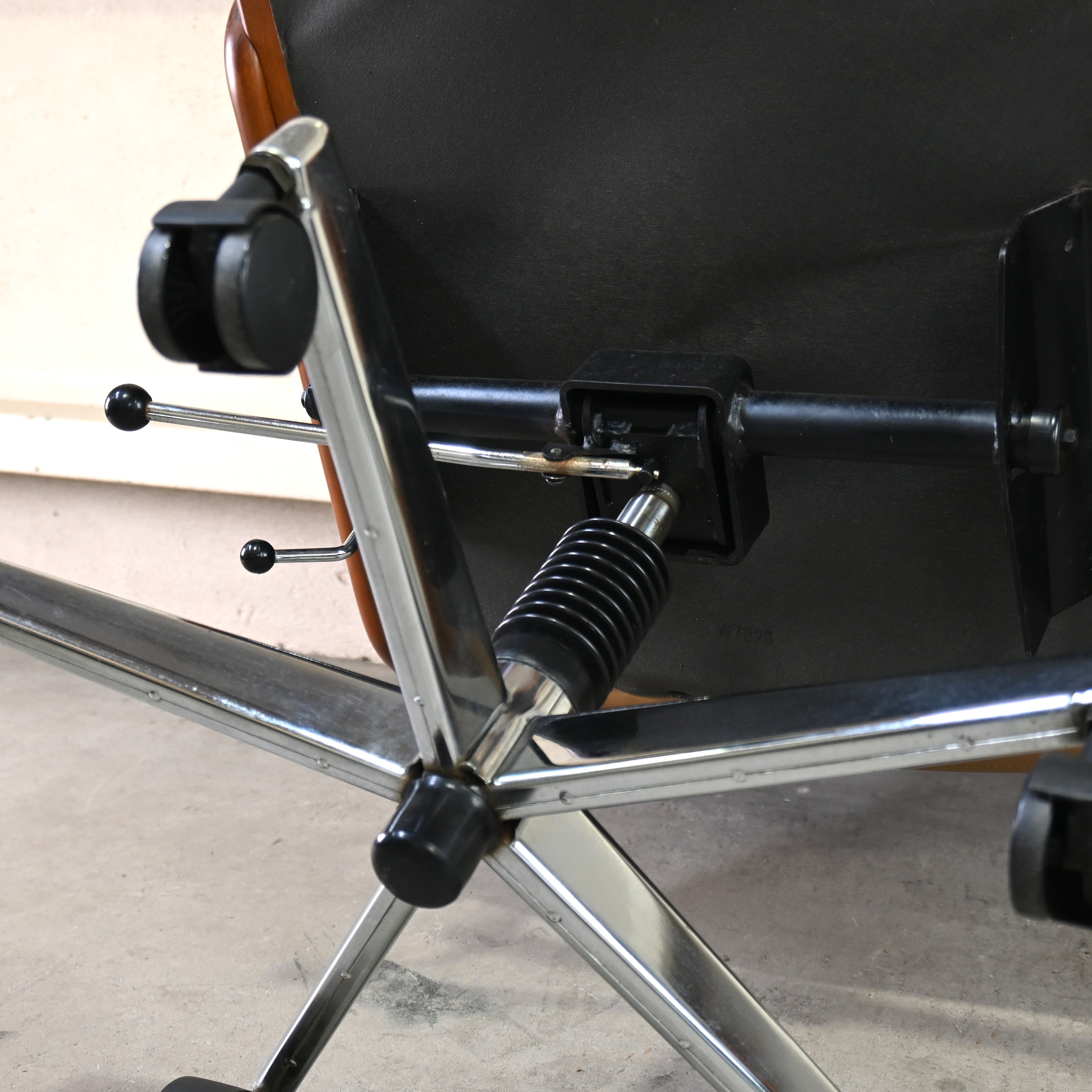 Old karimoku Caster arm chair Office furniture Japanese modern design / オールドカリモク キャスターアームチェア オフィスファニチャー ジャパニーズモダンデザイン