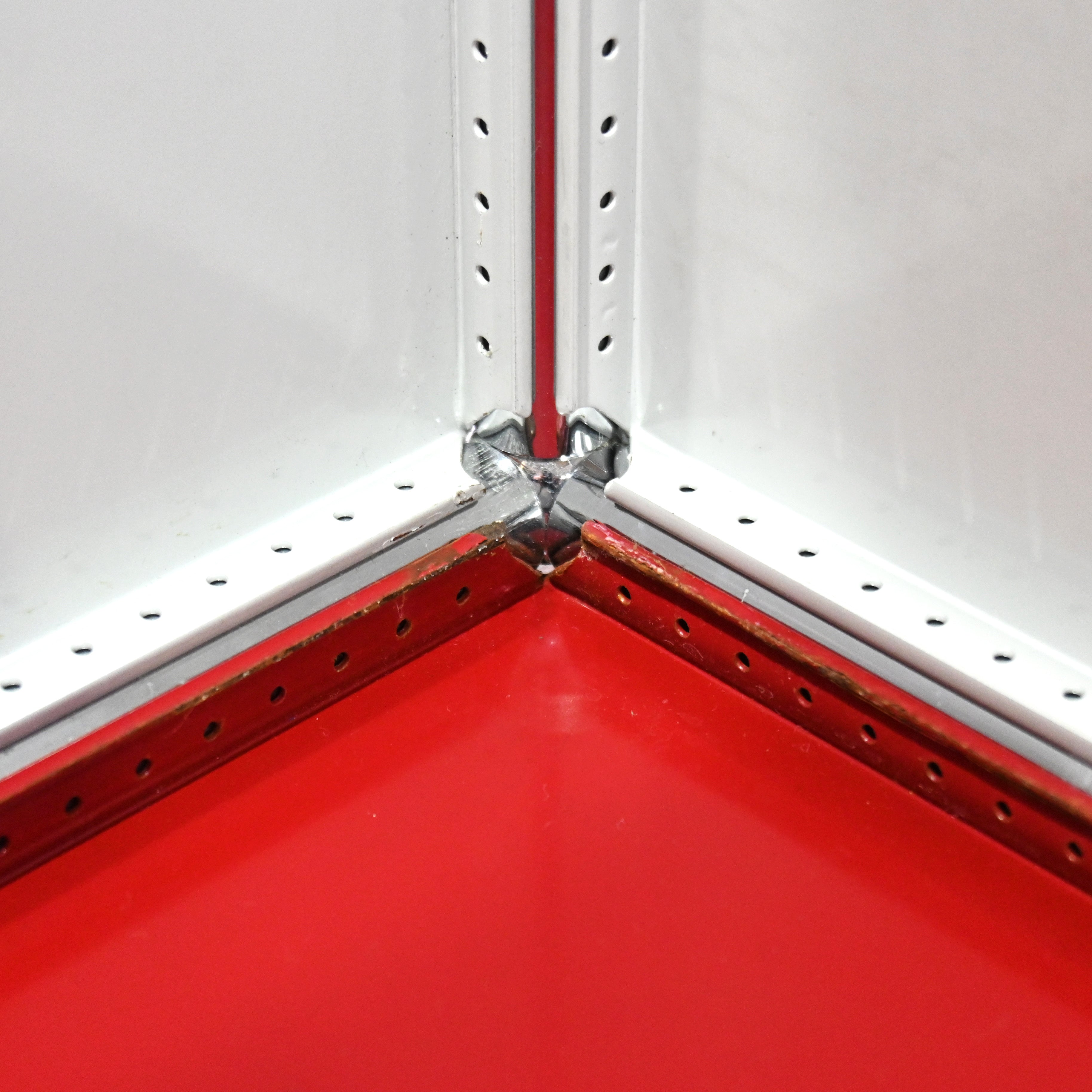 USM Haller Side board Open cabinet Light gray × Ruby red Module furniture Modern Design / ユーエスエム ハラー サイドボード オープンキャビネット ライトグレー × ルビーレッド モジュール家具 モダンデザイン