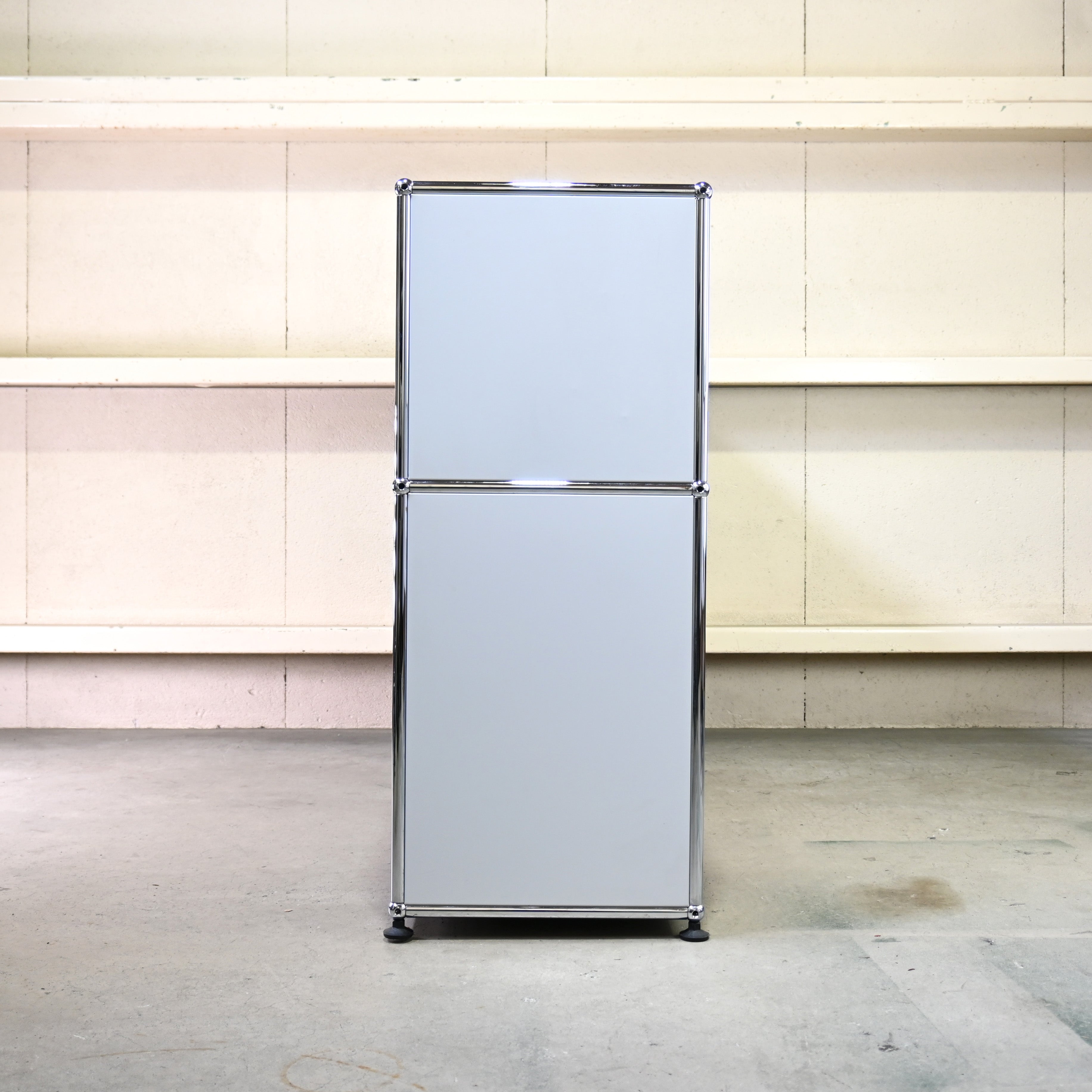 USM Haller Side board Open cabinet Light gray × Ruby red Module furniture Modern Design / ユーエスエム ハラー サイドボード オープンキャビネット ライトグレー × ルビーレッド モジュール家具 モダンデザイン