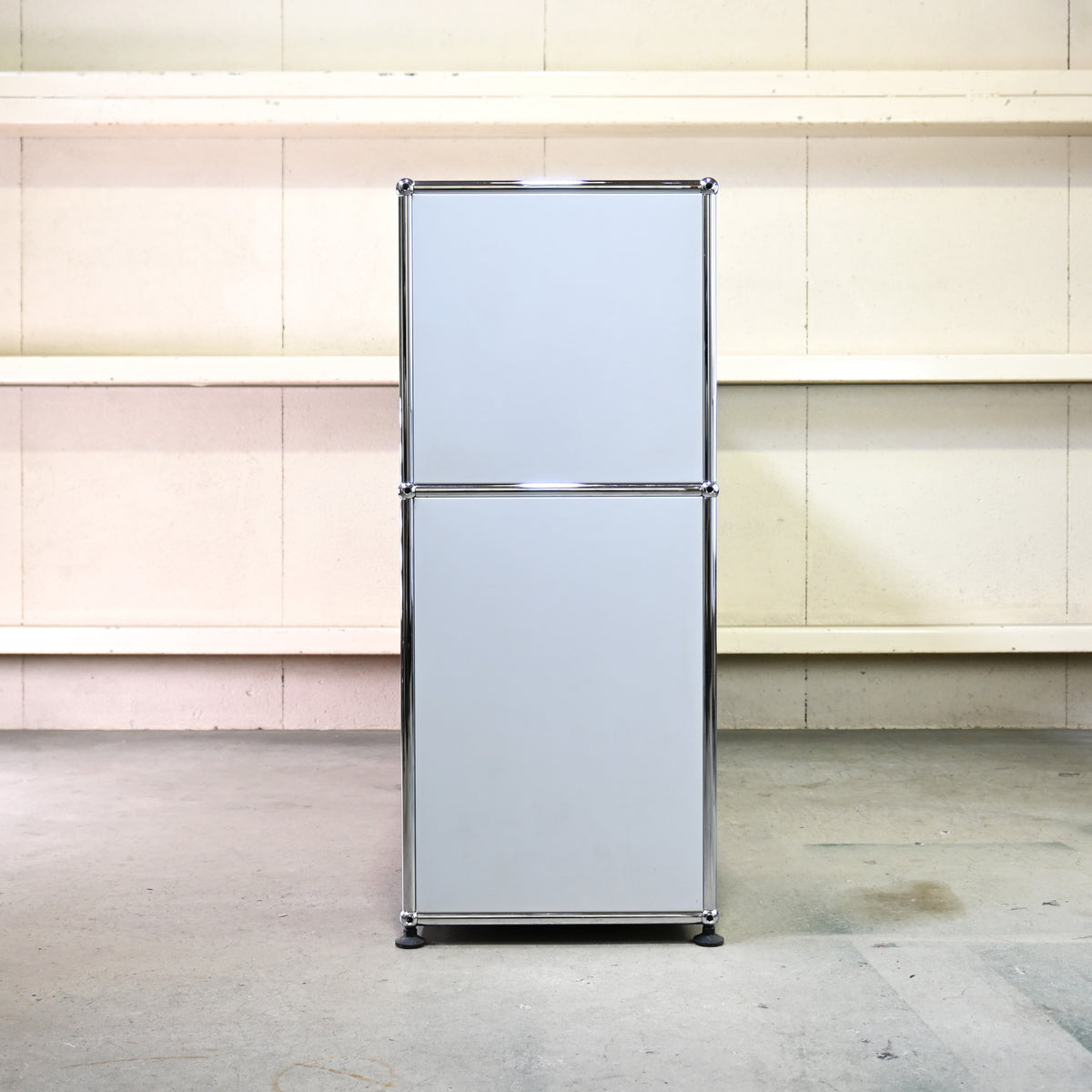 USM Haller Side board Open cabinet Light gray × Ruby red Module 