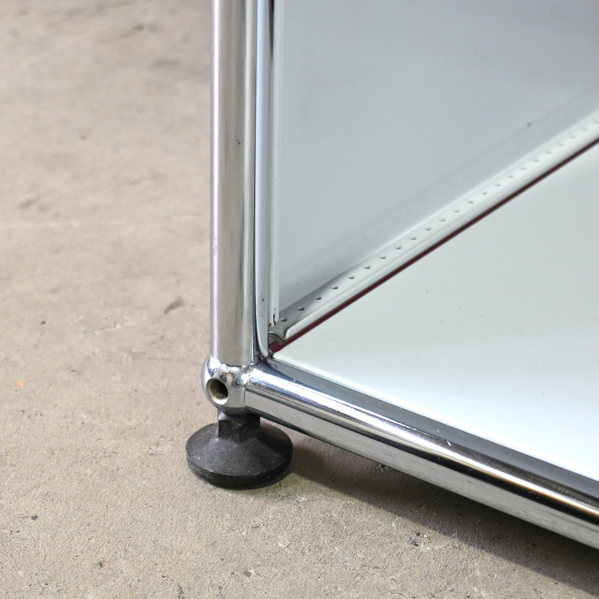 USM Haller Side board Open cabinet Light gray × Ruby red Module 