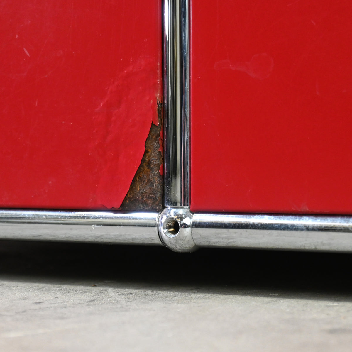 USM Haller Side board Open cabinet Light gray × Ruby red Module 