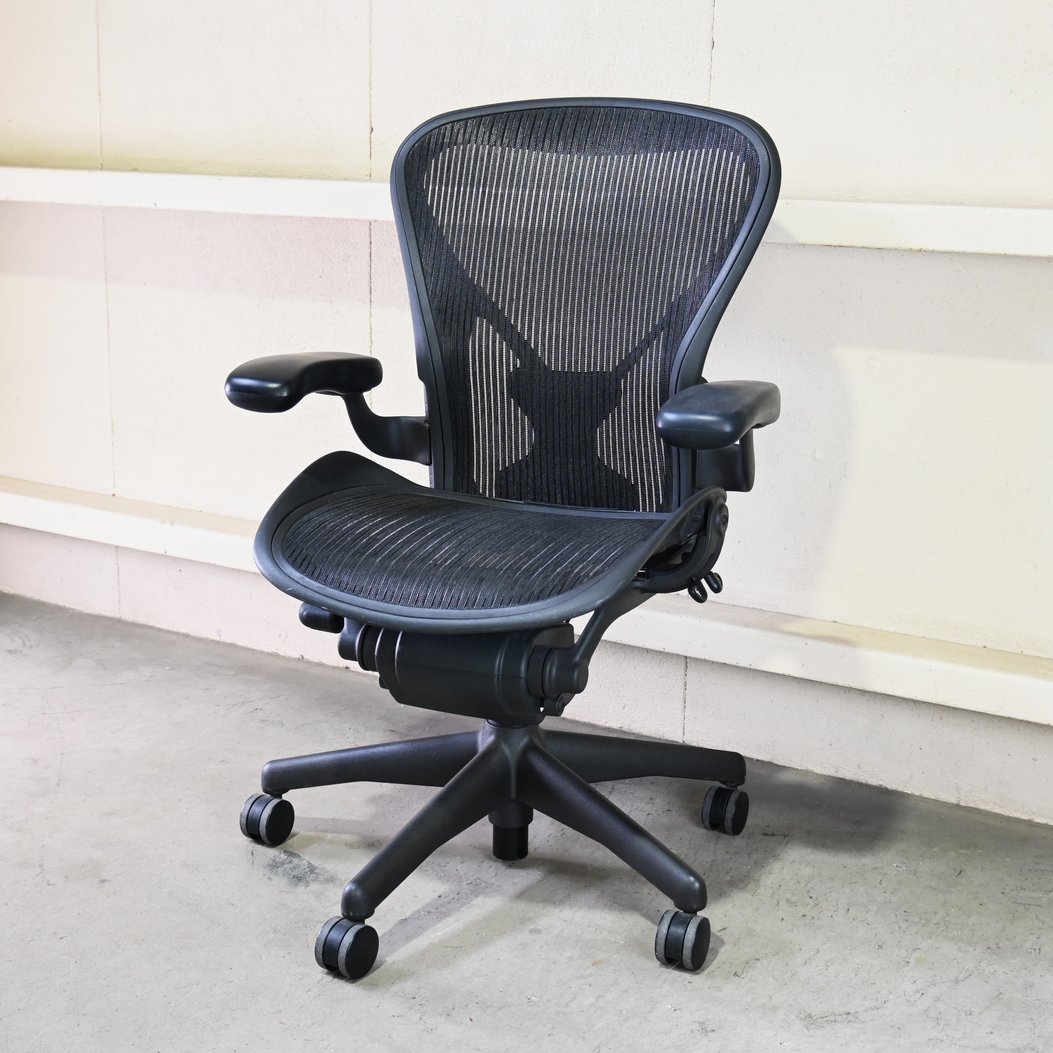 Herman Miller Aearon Chair Don Chadwick Bill Stumpf American midcentury Design / ハーマンミラー アーロンチェア ドン・チャドウィック ビル・スタンフ アメリカンミッドセンチュリーデザイン
