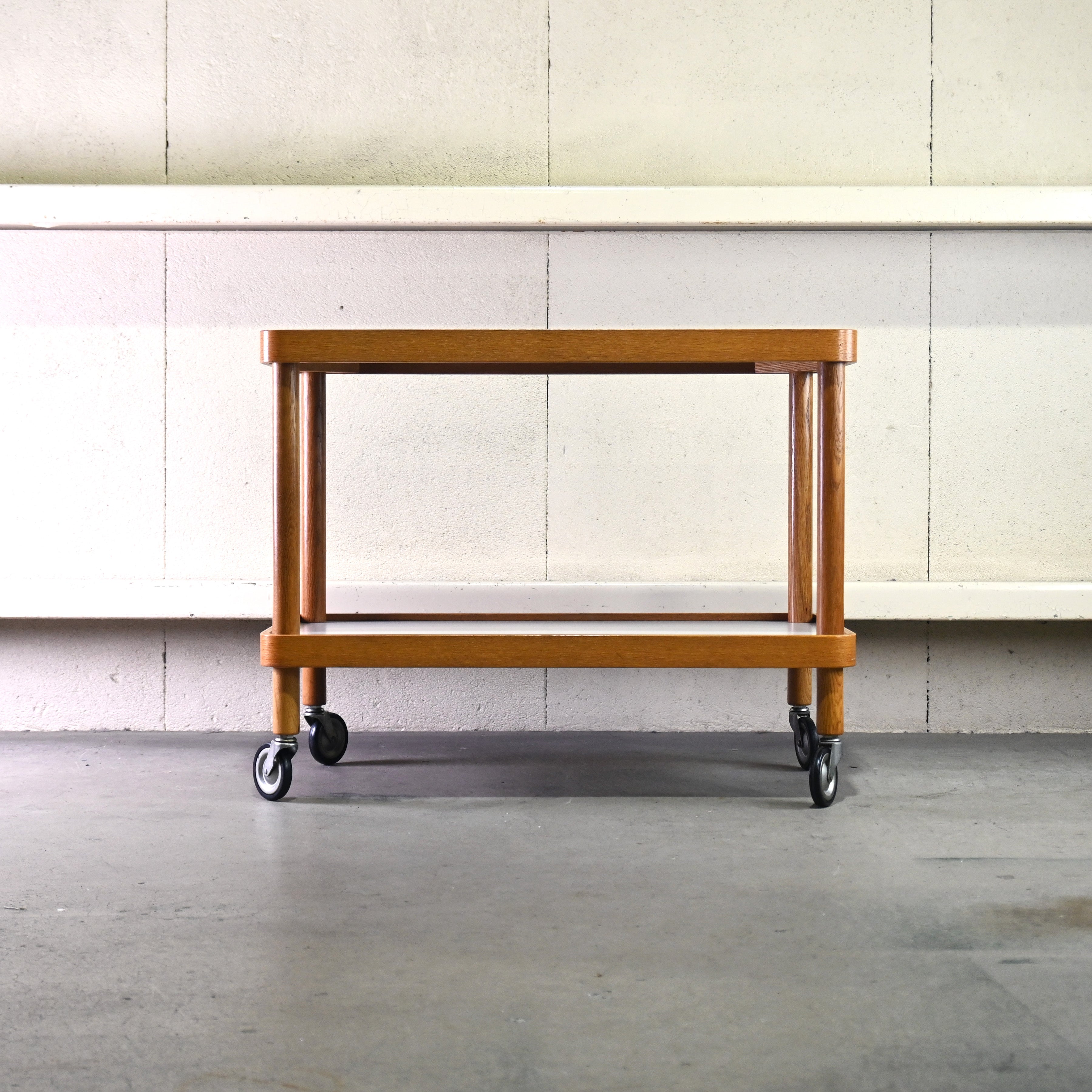YAMAGUCHI × Isamu Kenmochi Oak plywood White melamine Service wagon Japanese modern design Scandinavian design / 山口木材工芸 × 剣持勇 オーク材 プライウッド ホワイトメラミン サービスワゴン ジャパニーズモダンデザイン 北欧デザイン