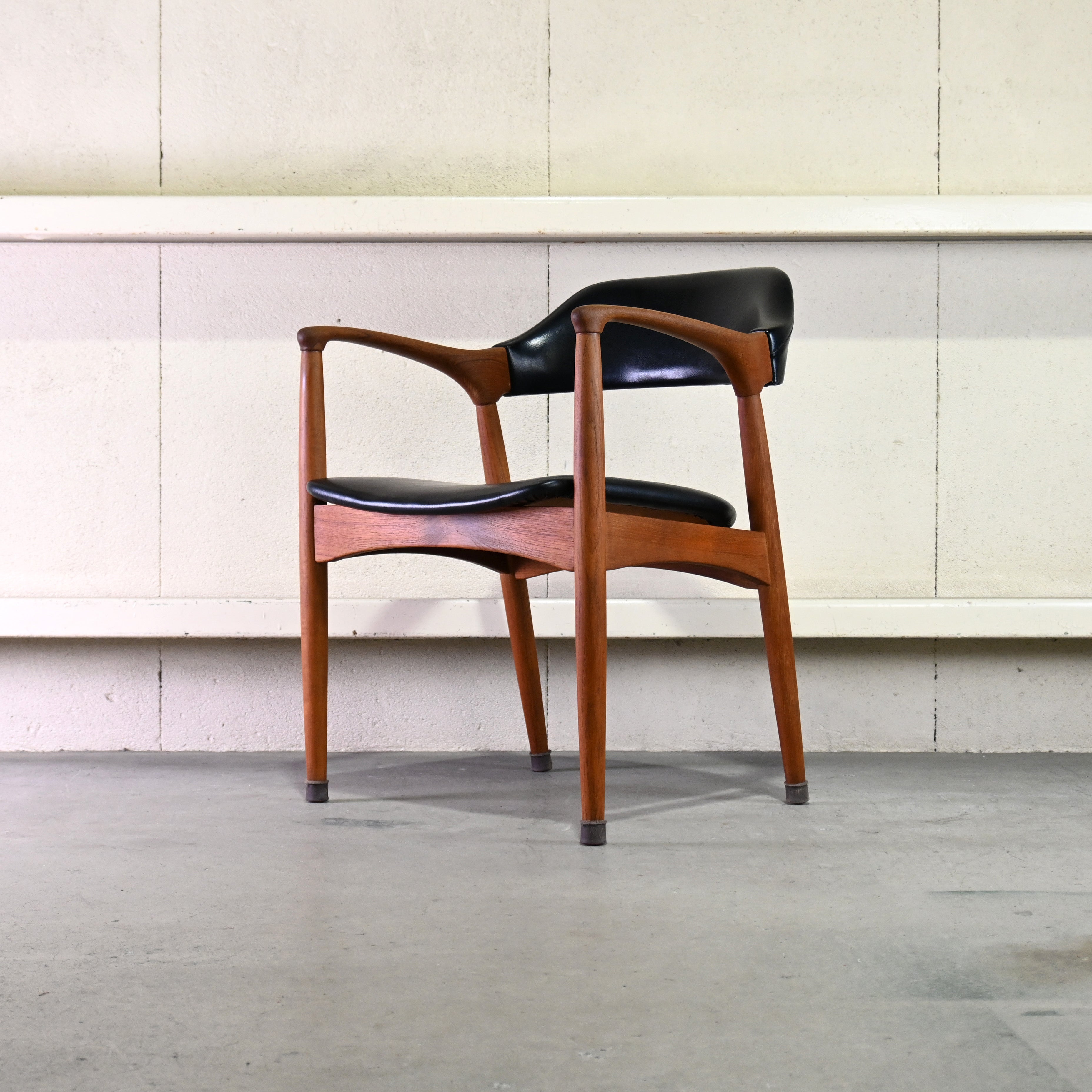 Tsuji mokko Arm chair Teakwood 1970's Japanese modern design / 辻木工 アームチェア チーク材 1970年代 ジャパニーズモダンデザイン