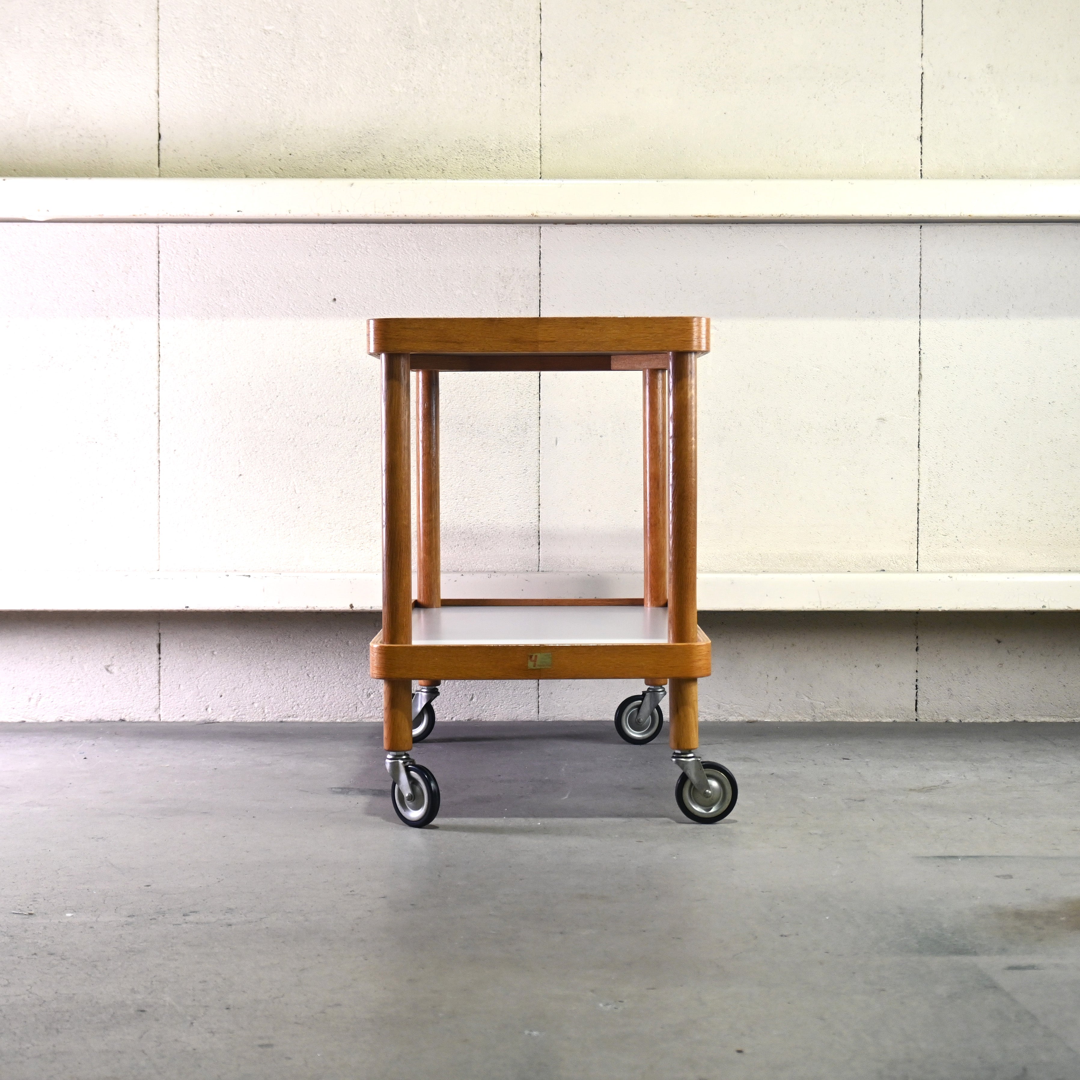 YAMAGUCHI × Isamu Kenmochi Oak plywood White melamine Service wagon Japanese modern design Scandinavian design / 山口木材工芸 × 剣持勇 オーク材 プライウッド ホワイトメラミン サービスワゴン ジャパニーズモダンデザイン 北欧デザイン