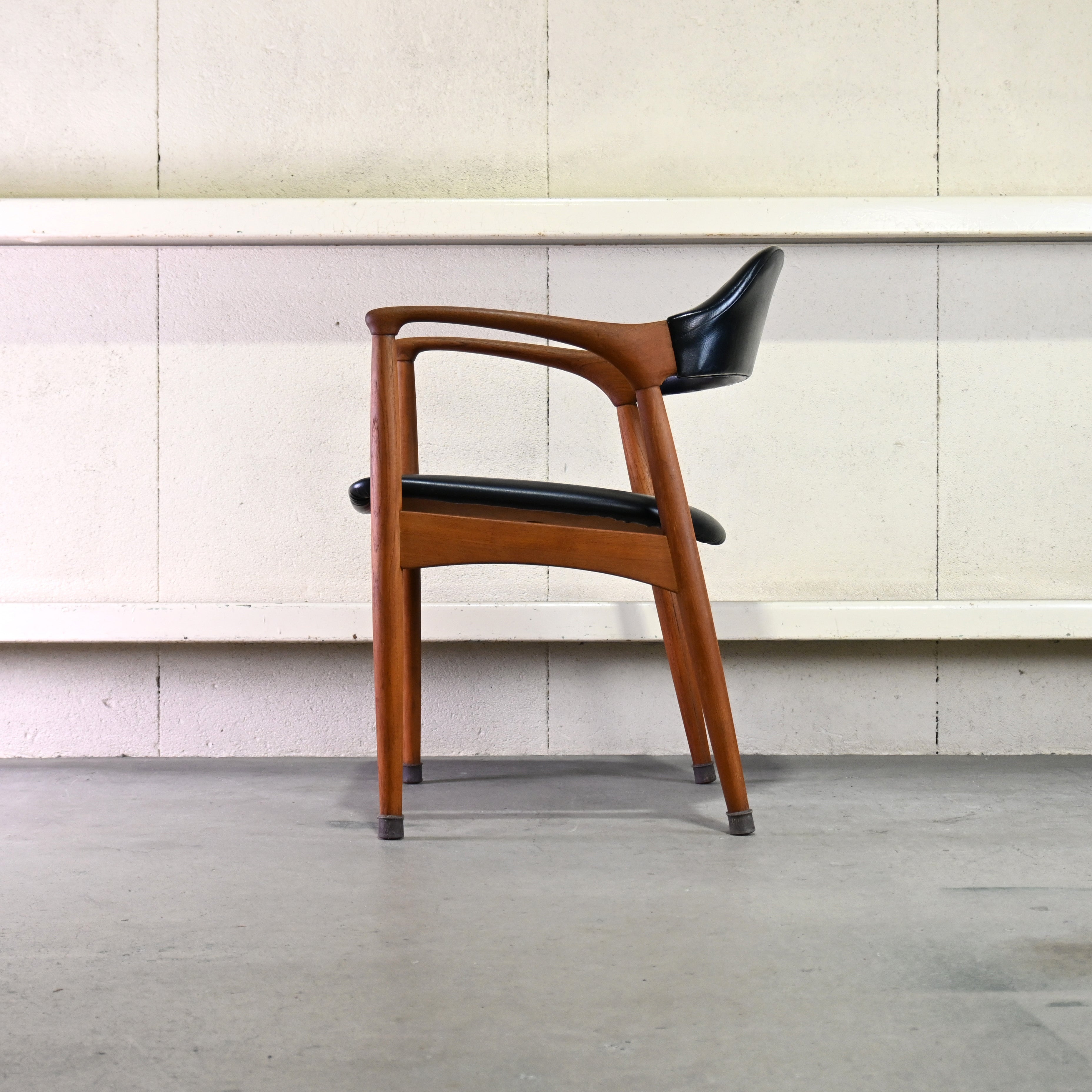 Tsuji mokko Arm chair Teakwood 1970's Japanese modern design / 辻木工 アームチェア チーク材 1970年代 ジャパニーズモダンデザイン