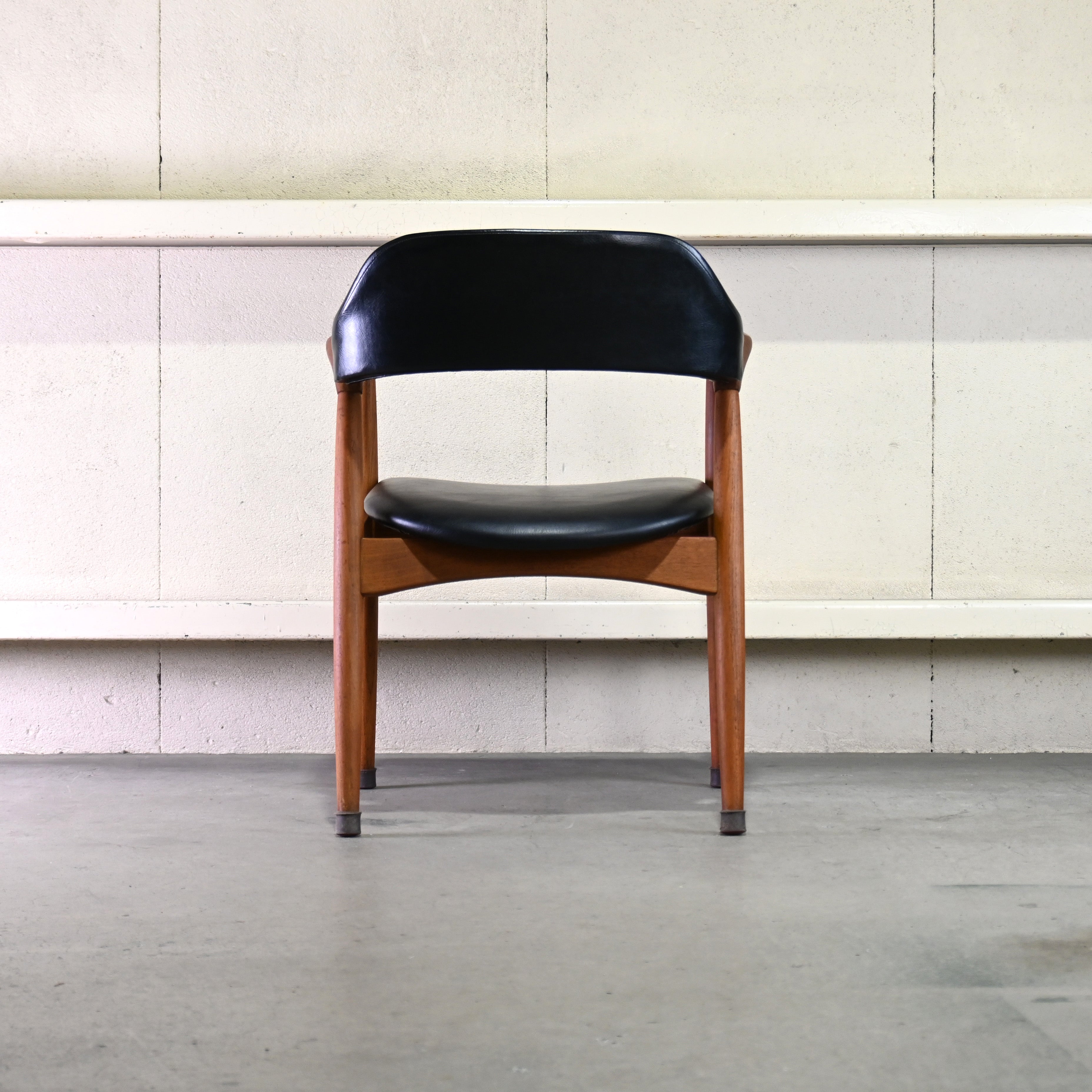 Tsuji mokko Arm chair Teakwood 1970's Japanese modern design / 辻木工 アームチェア チーク材 1970年代 ジャパニーズモダンデザイン
