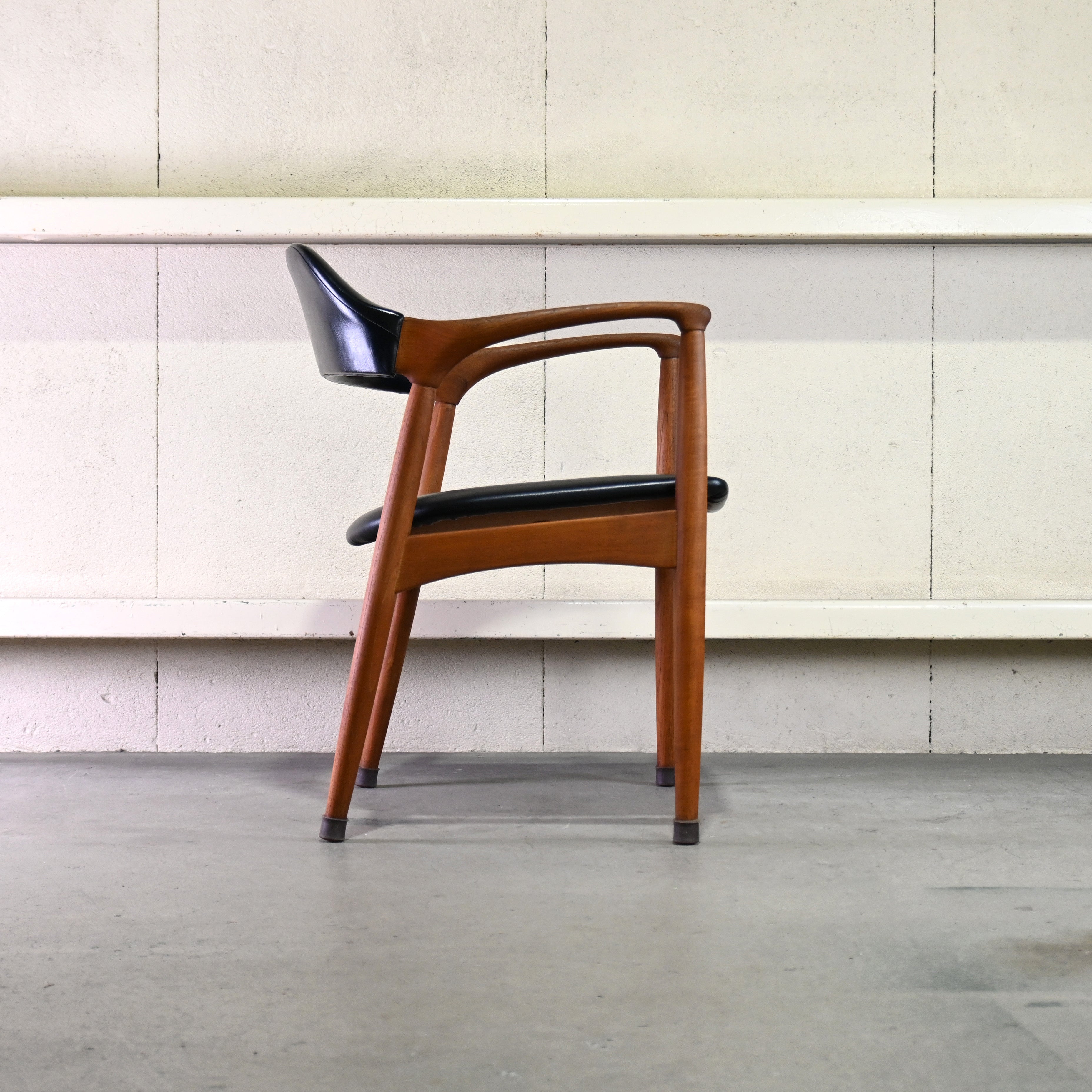 Tsuji mokko Arm chair Teakwood 1970's Japanese modern design / 辻木工 アームチェア チーク材 1970年代 ジャパニーズモダンデザイン
