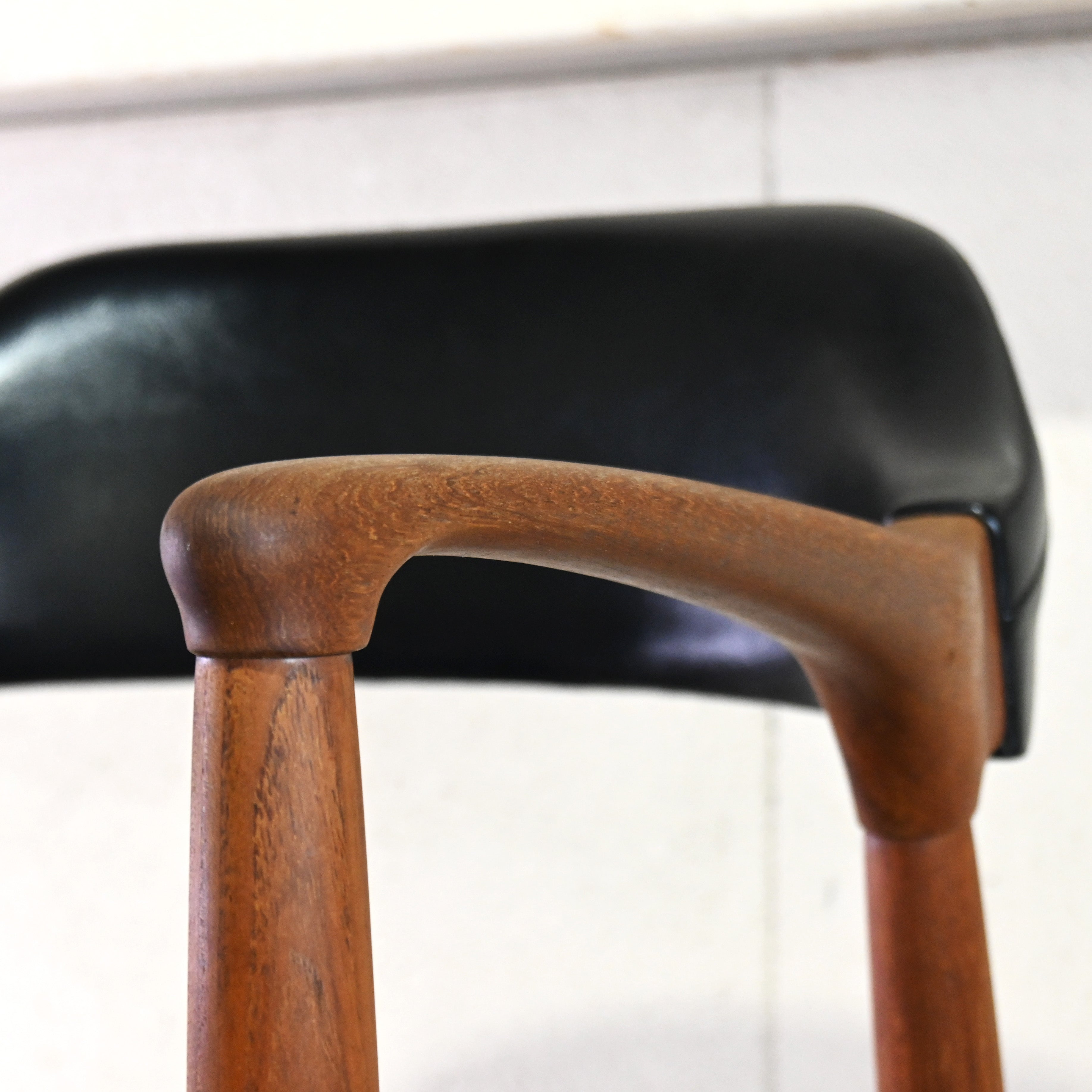 Tsuji mokko Arm chair Teakwood 1970's Japanese modern design / 辻木工 アームチェア チーク材 1970年代 ジャパニーズモダンデザイン