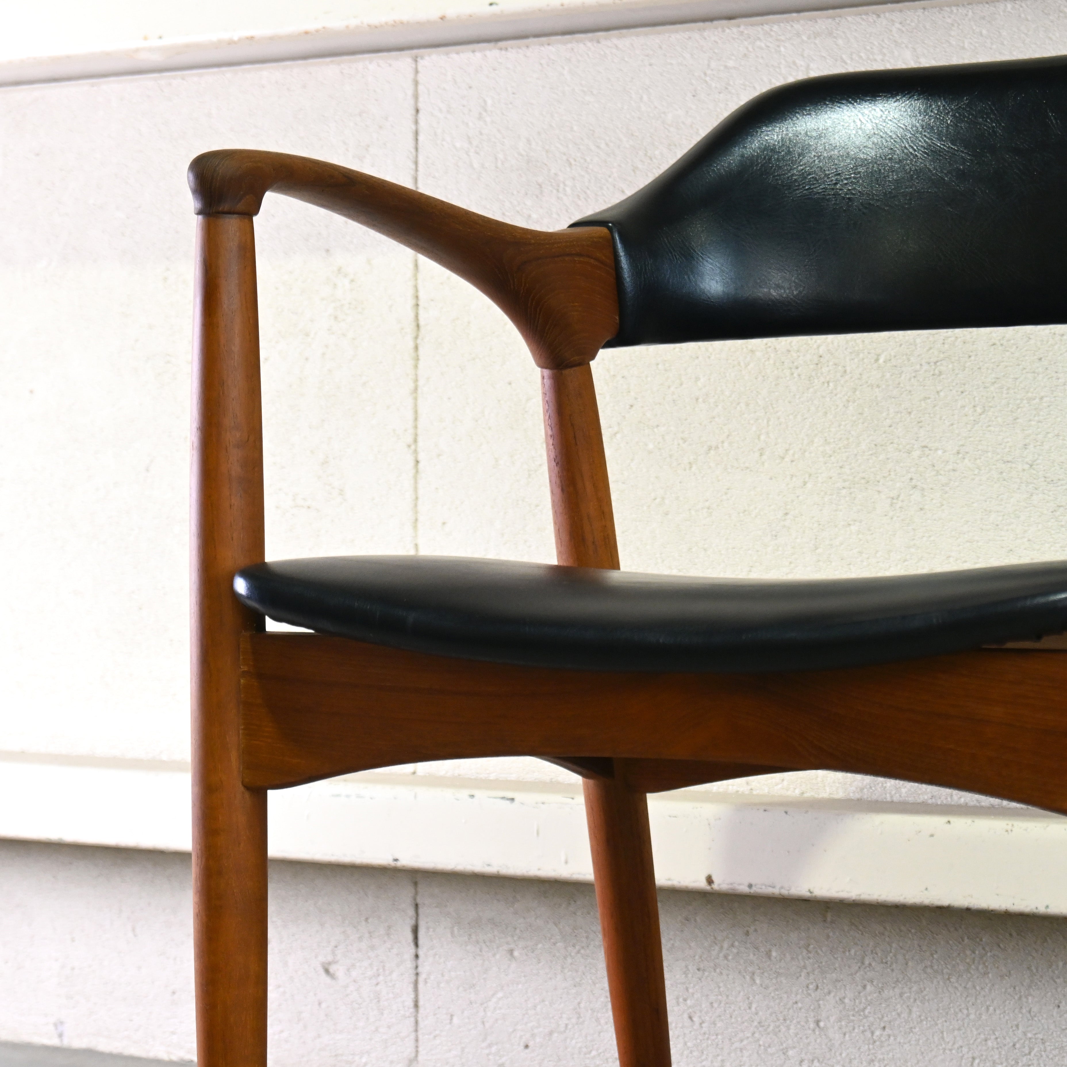Tsuji mokko Arm chair Teakwood 1970's Japanese modern design / 辻木工 アームチェア チーク材 1970年代 ジャパニーズモダンデザイン