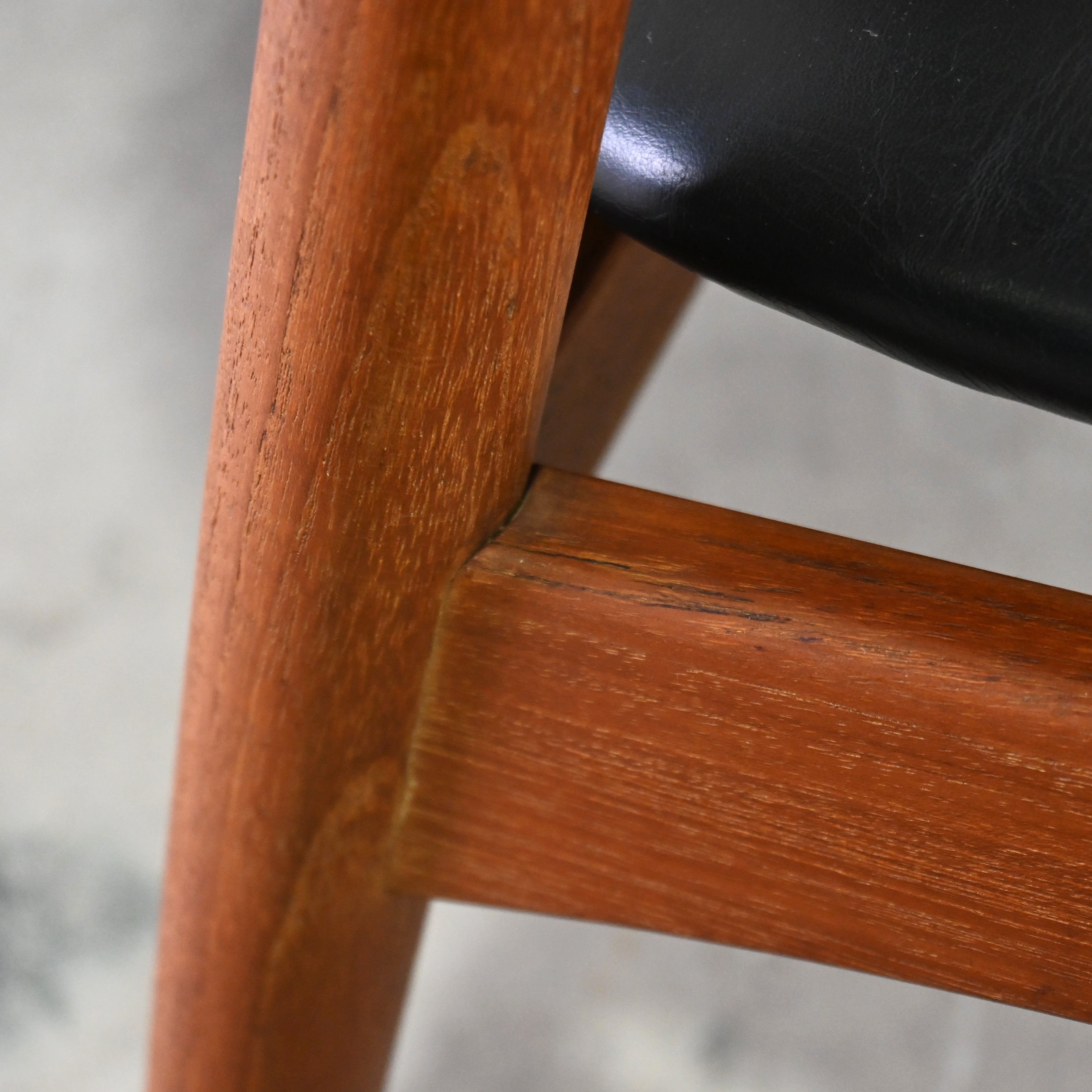 Tsuji mokko Arm chair Teakwood 1970's Japanese modern design / 辻木工 アームチェア チーク材 1970年代 ジャパニーズモダンデザイン