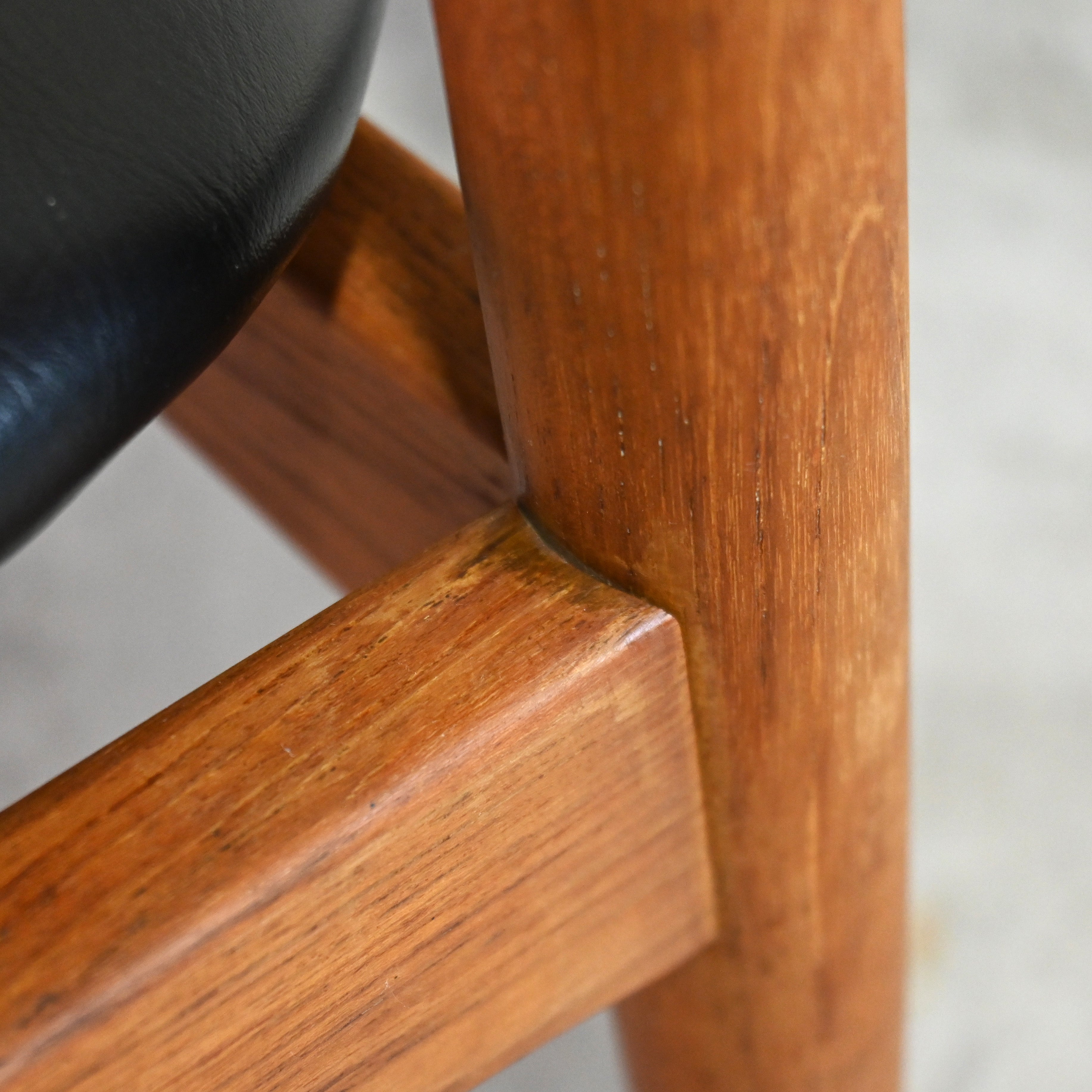 Tsuji mokko Arm chair Teakwood 1970's Japanese modern design / 辻木工 アームチェア チーク材 1970年代 ジャパニーズモダンデザイン