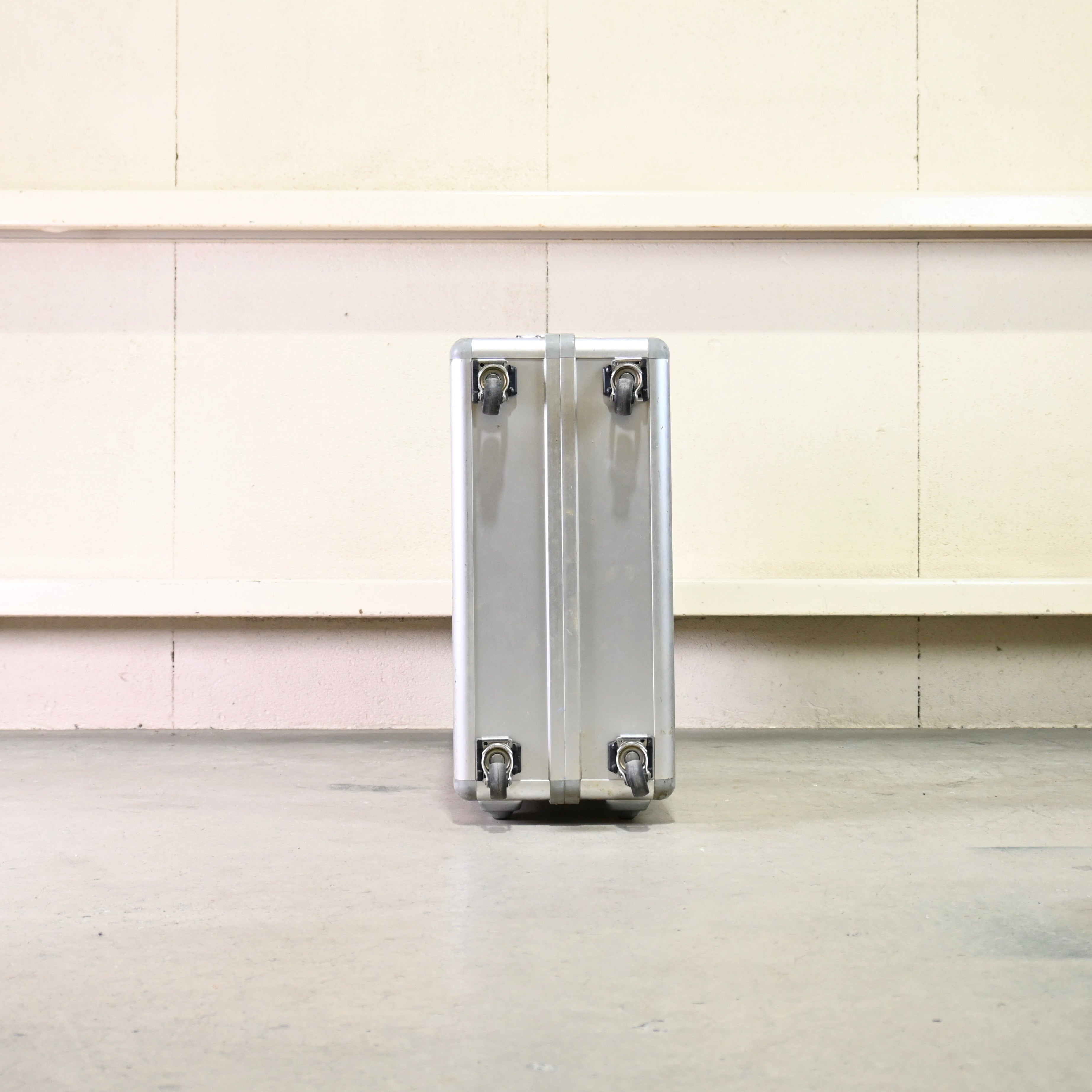 Kennedy international Aluminum trunk PAIR TRUNK TK-130 American vintage / ケネディ国際空港 アルミトランク 企業ロゴ アメリカヴィンテージ