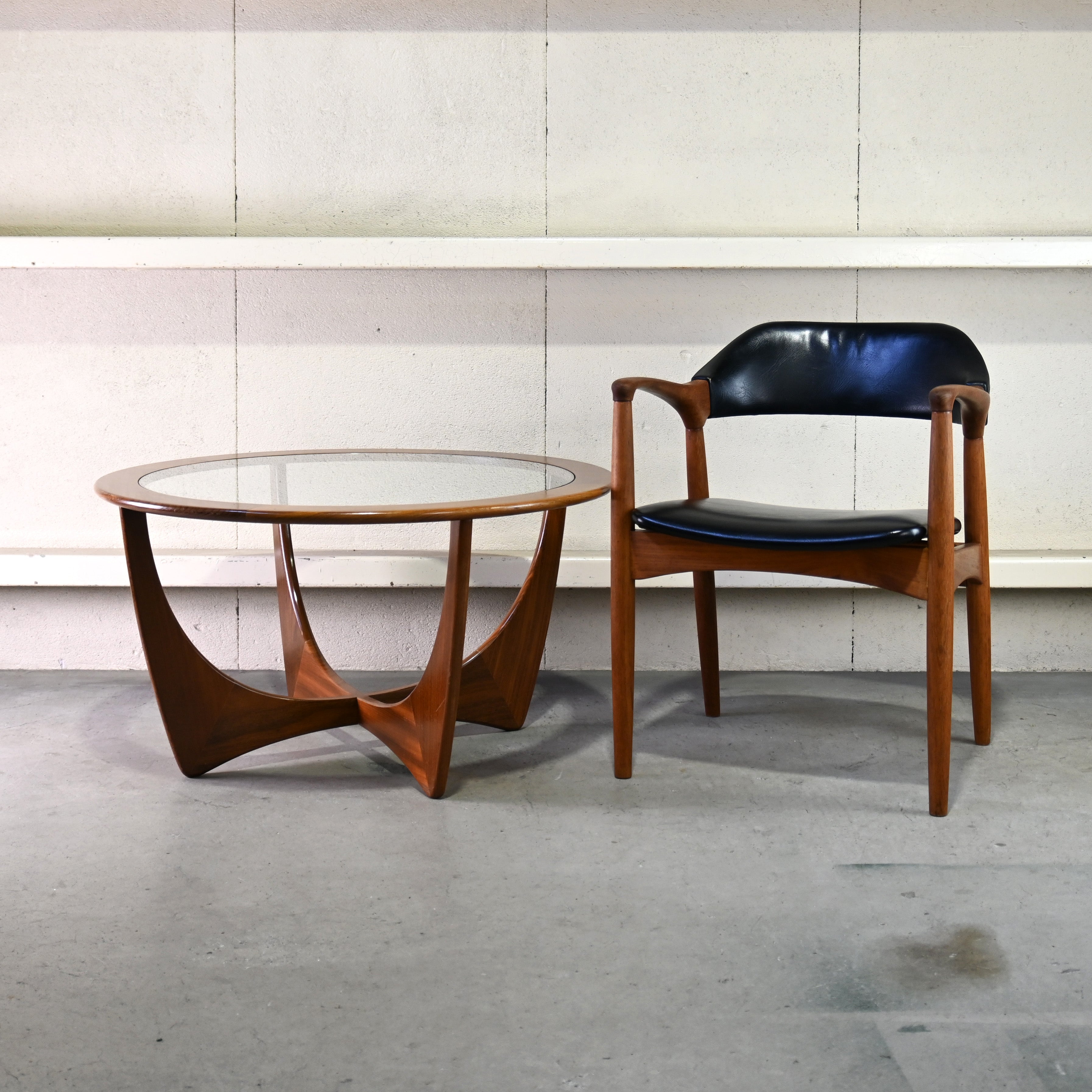 G-PLAN Fresco Astro Circular table Victor Bramwell Wilkins UK vintage Midcentury Scandinavian design / ジープラン フレスコ アストロ サーキュラーテーブル ビクター・ブラムウェル・ウィルキンス 英国ヴィンテージ ミッドセンチュリー 北欧デザイン