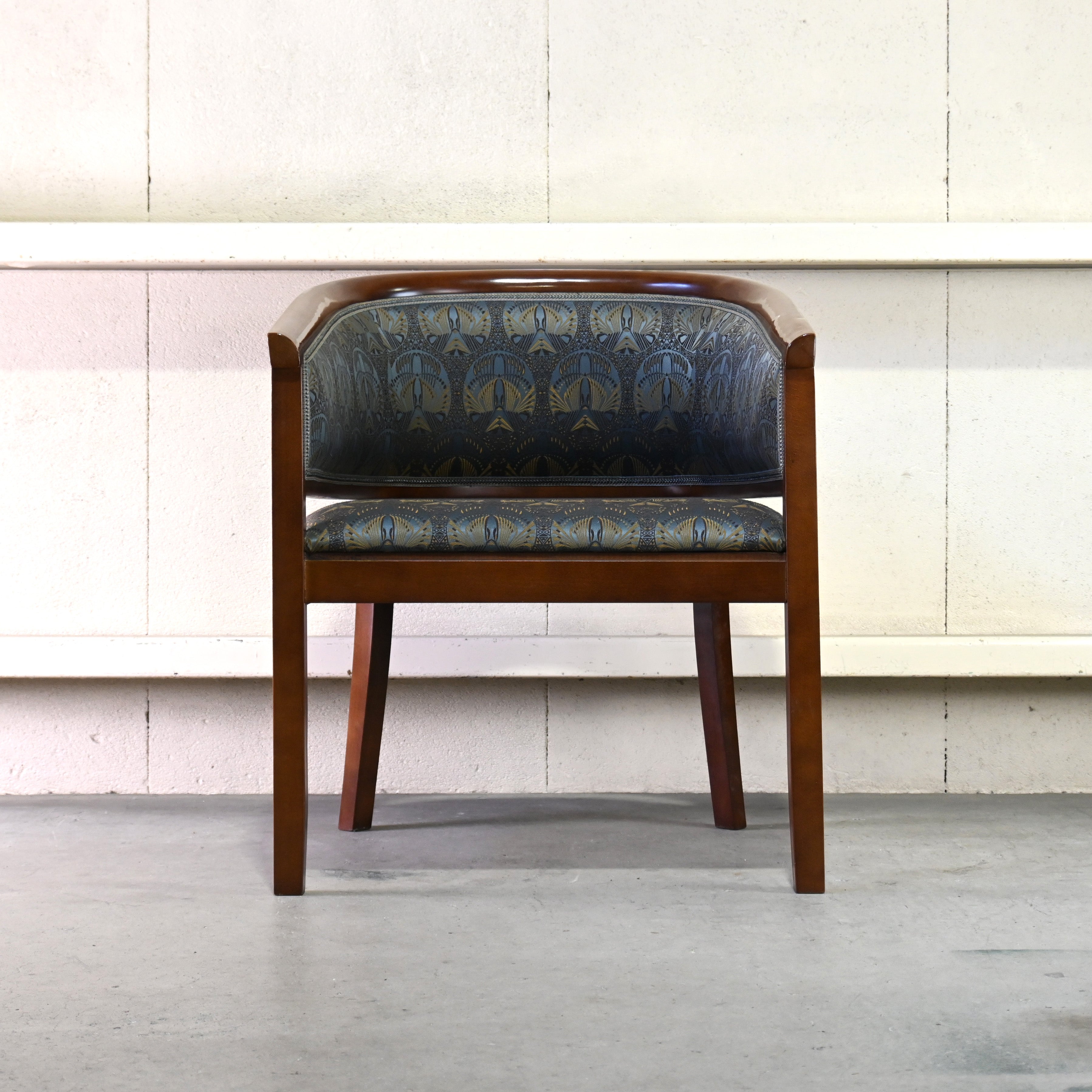 ZMG Radomsko Beech wood arm chair Made in Poland European classical style / ZMG ラドムスコ ブナ材 アームチェア ポーランド製 ヨーロピアンクラシカルスタイル