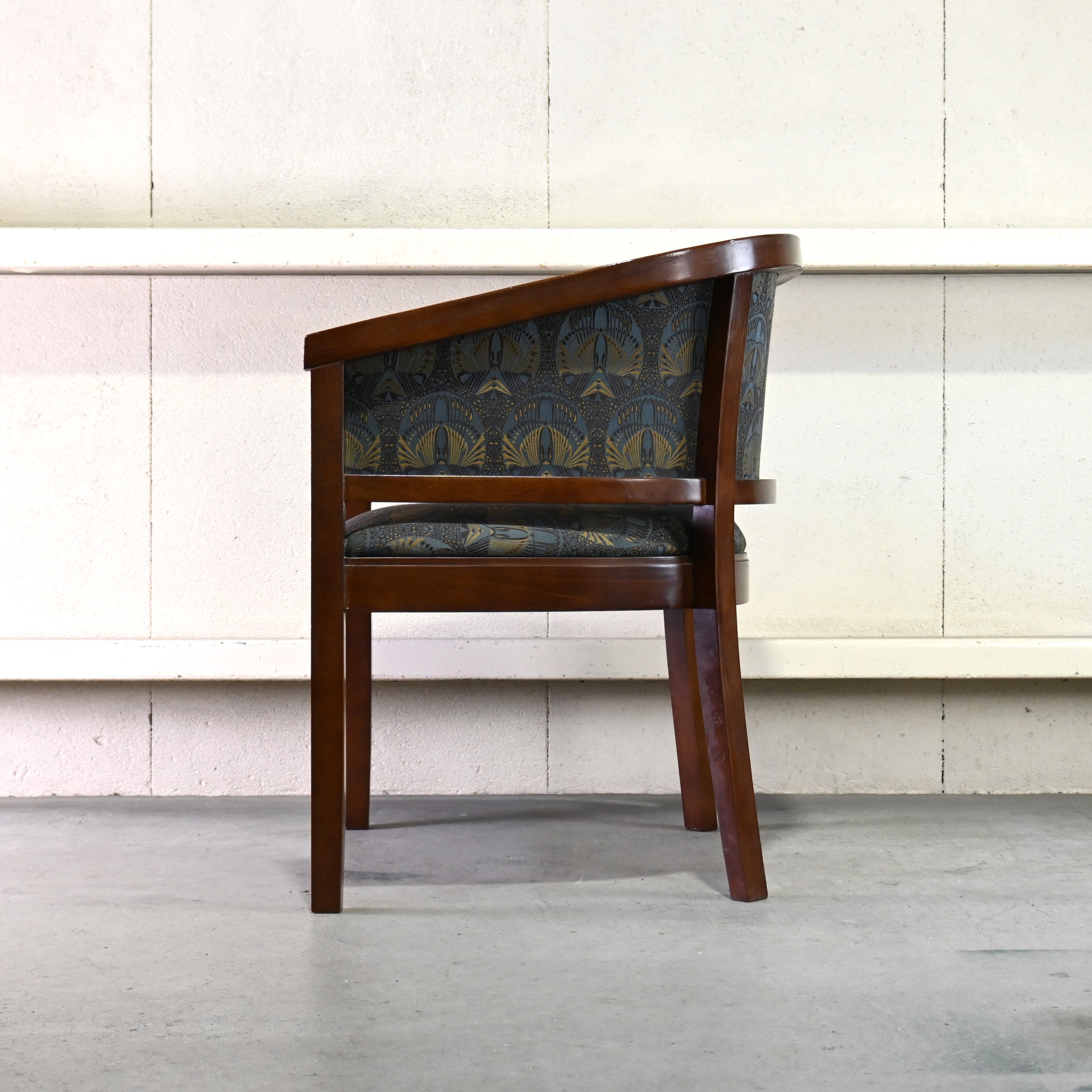 ZMG Radomsko Beech wood arm chair Made in Poland European classical style / ZMG ラドムスコ ブナ材 アームチェア ポーランド製 ヨーロピアンクラシカルスタイル