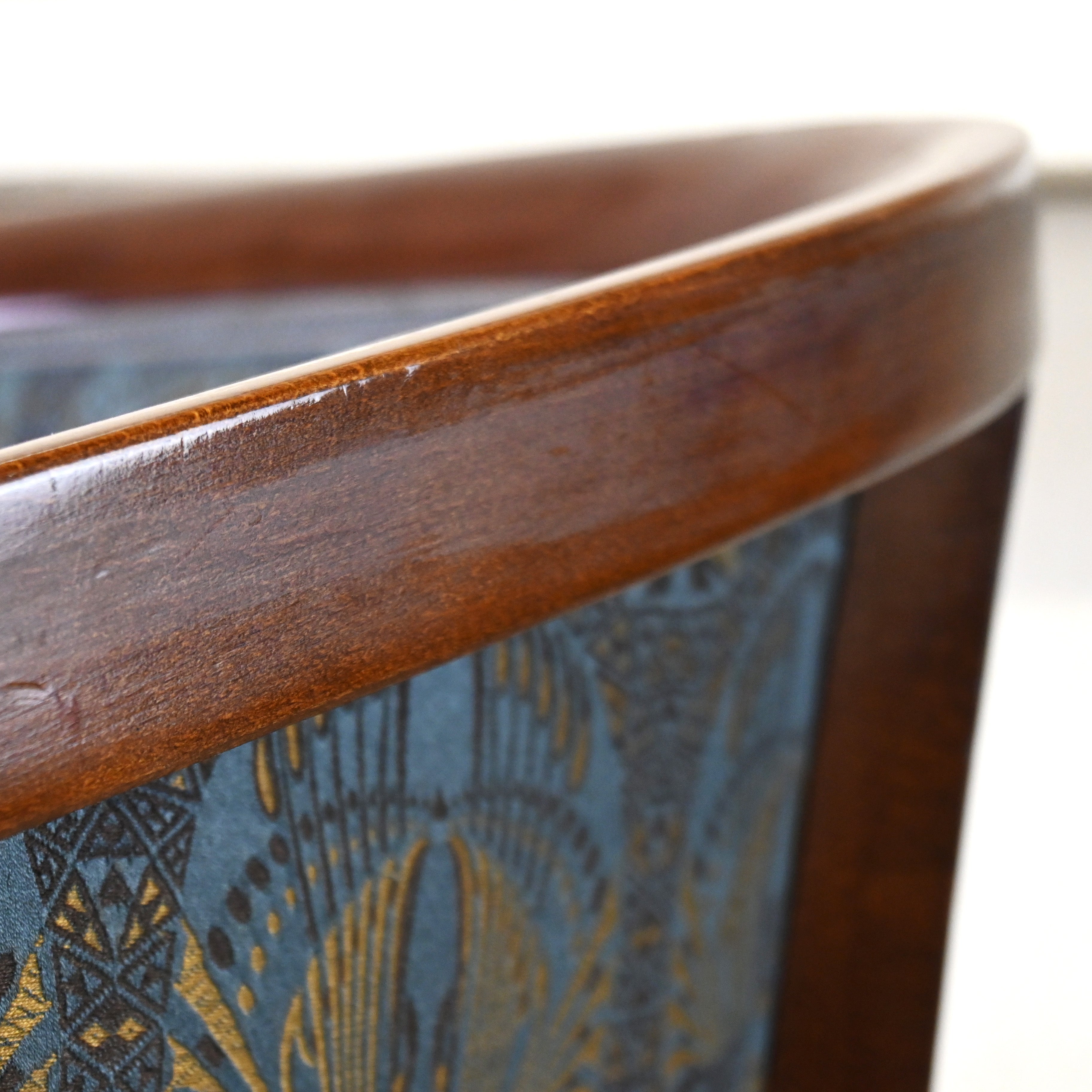 ZMG Radomsko Beech wood arm chair Made in Poland European classical style / ZMG ラドムスコ ブナ材 アームチェア ポーランド製 ヨーロピアンクラシカルスタイル