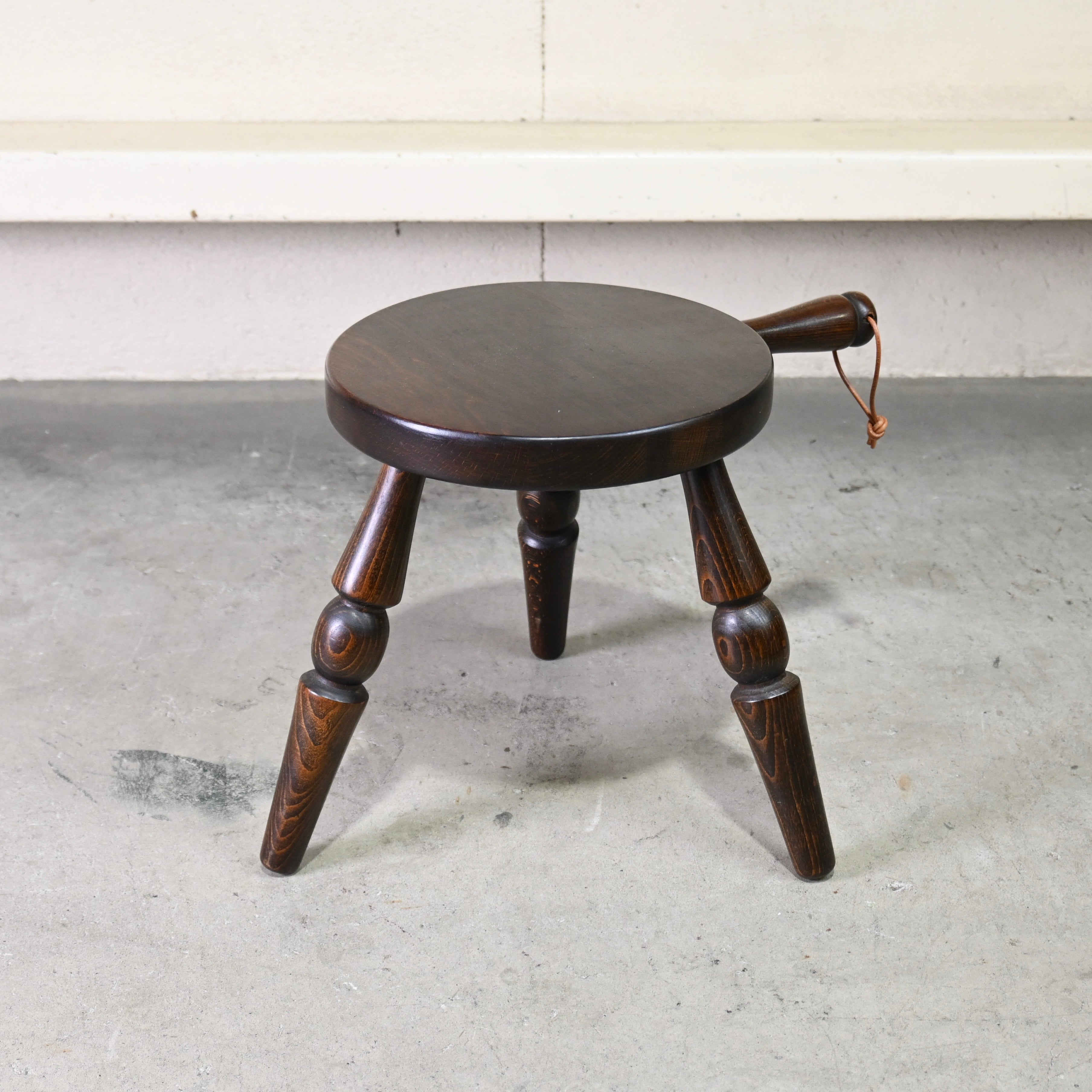 Old Hida sangyo Milk stool Oak wood 1950~1960's Japan vintage / 飛騨産業 ミルクスツール オーク材 1950~1960年代 キツツキ 旧ロゴ ジャパンヴィンテージ