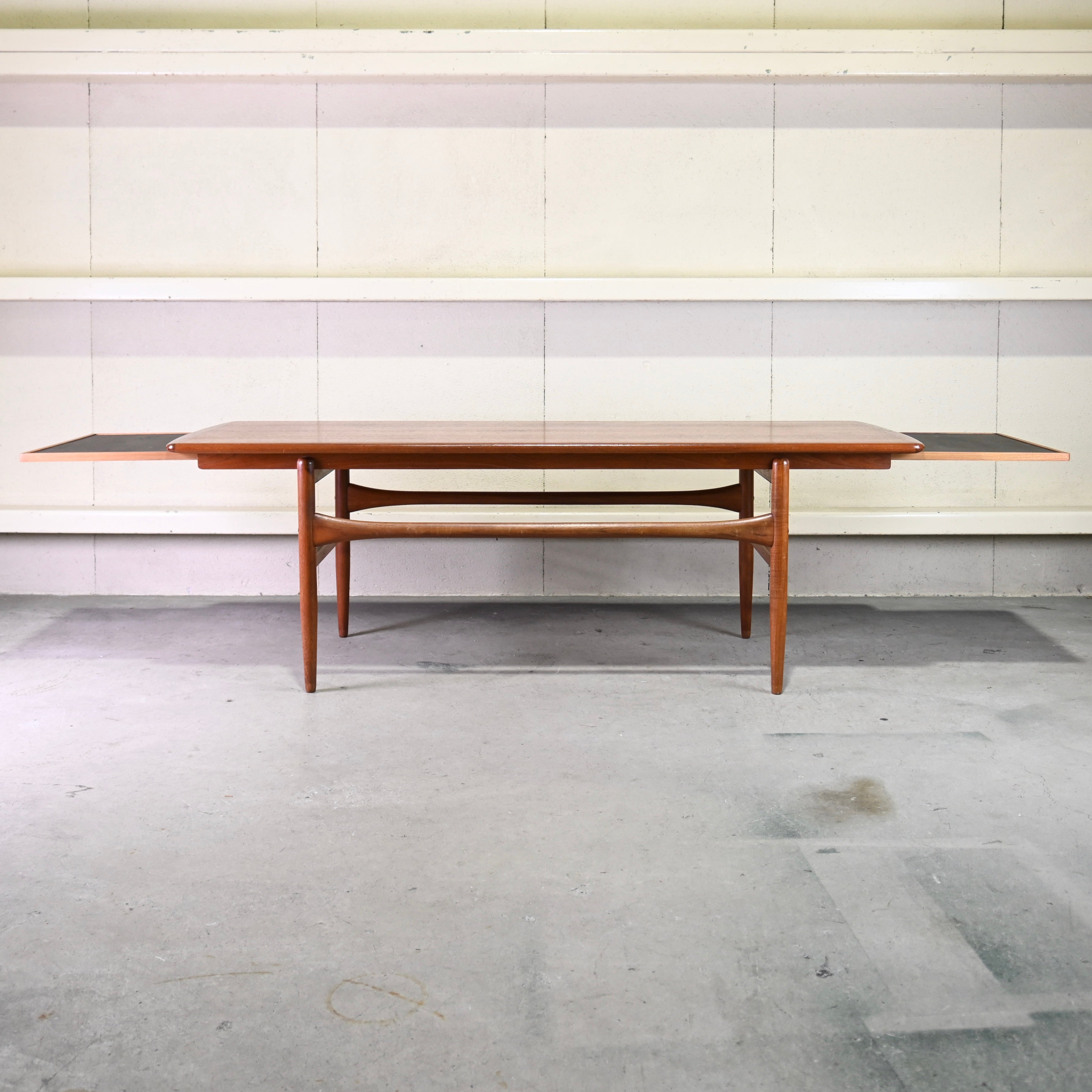 Arrebo Møbler × Andreas Hansen Teakwood Extension center table Danish vintage Midcentury / アレボモブラー アンドレスハンセン チーク材 エクステンション センターテーブル デンマークヴィンテージ ミットセンチュリー