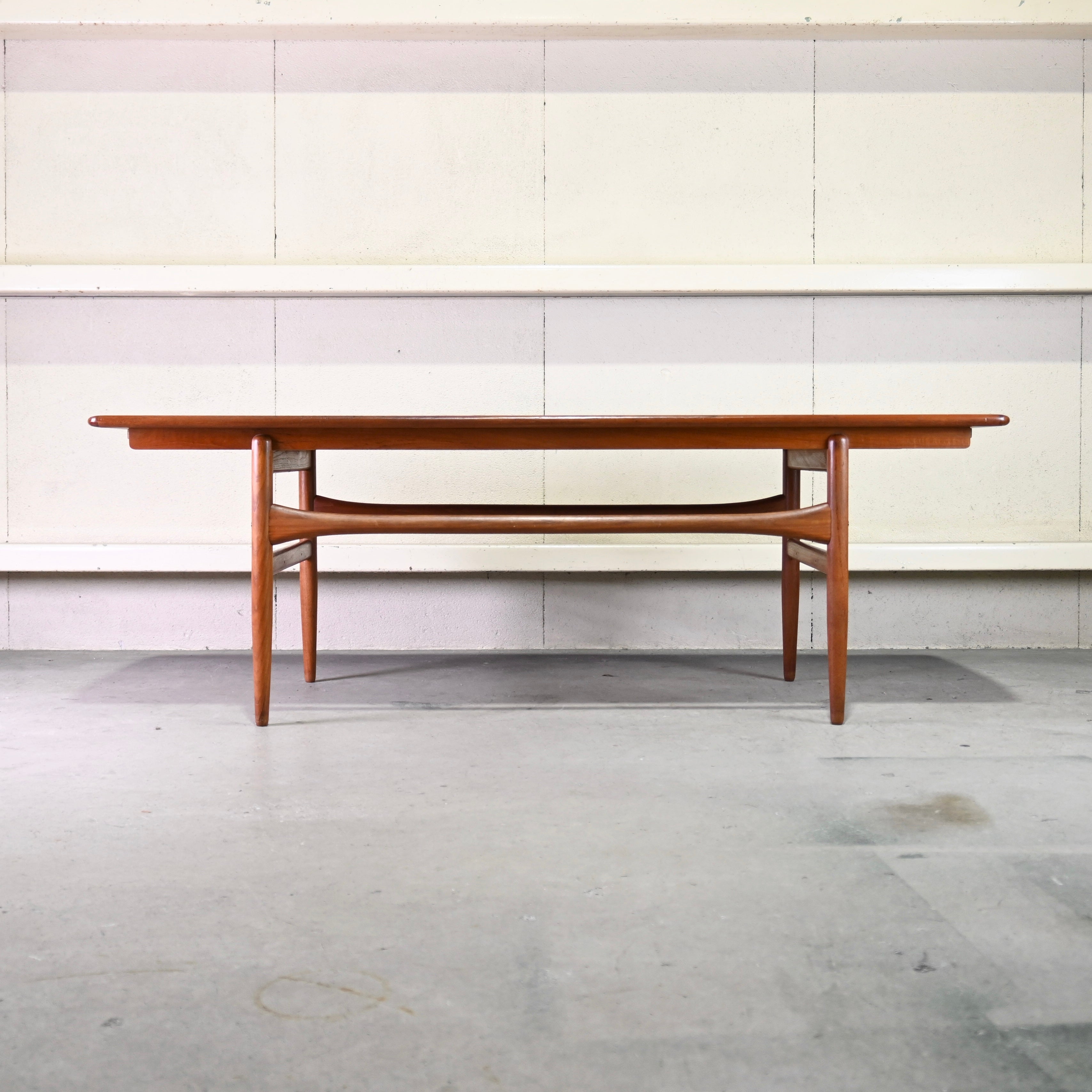 Arrebo Møbler × Andreas Hansen Teakwood Extension center table Danish vintage Midcentury / アレボモブラー アンドレスハンセン チーク材 エクステンション センターテーブル デンマークヴィンテージ ミットセンチュリー