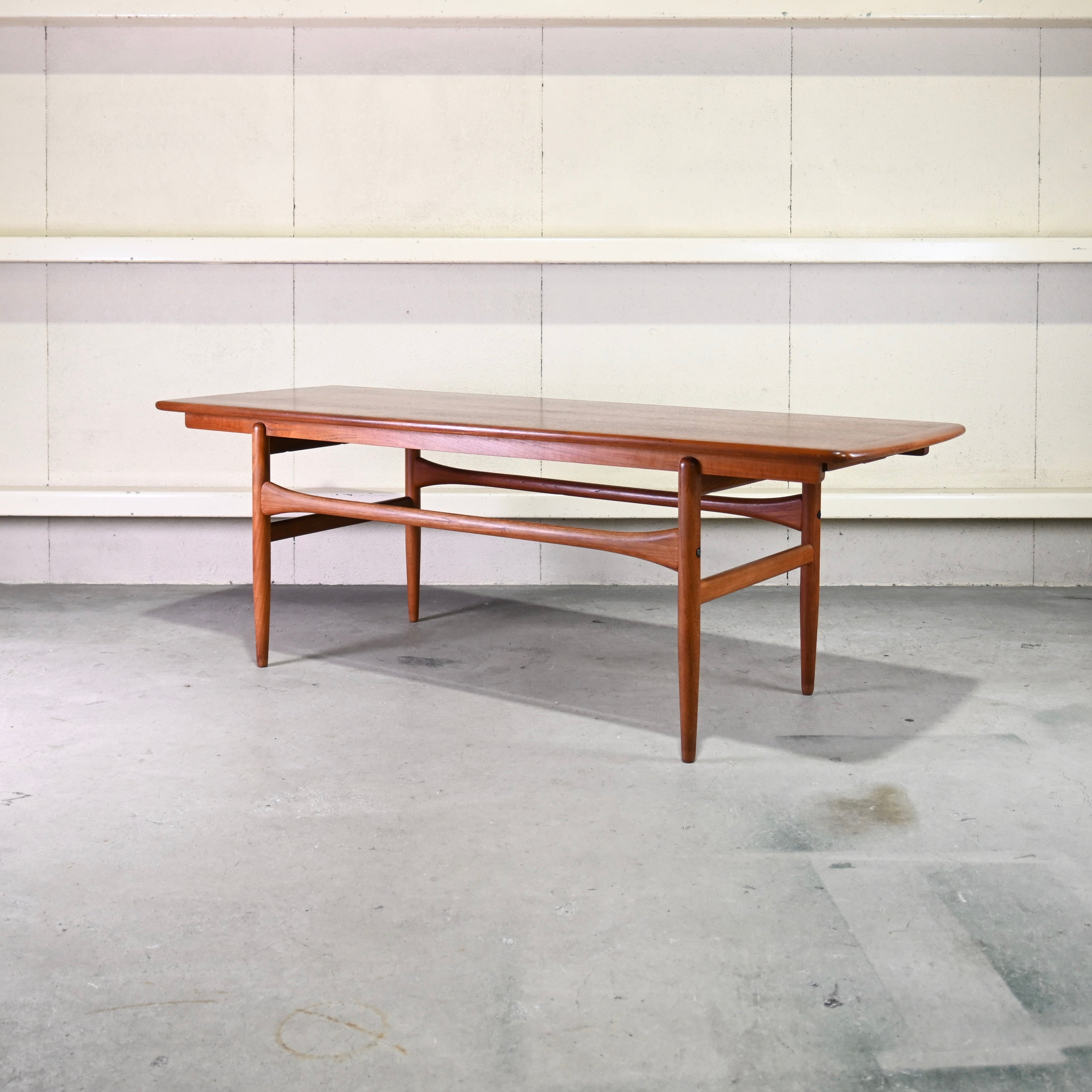 Arrebo Møbler × Andreas Hansen Teakwood Extension center table Danish vintage Midcentury / アレボモブラー アンドレスハンセン チーク材 エクステンション センターテーブル デンマークヴィンテージ ミットセンチュリー