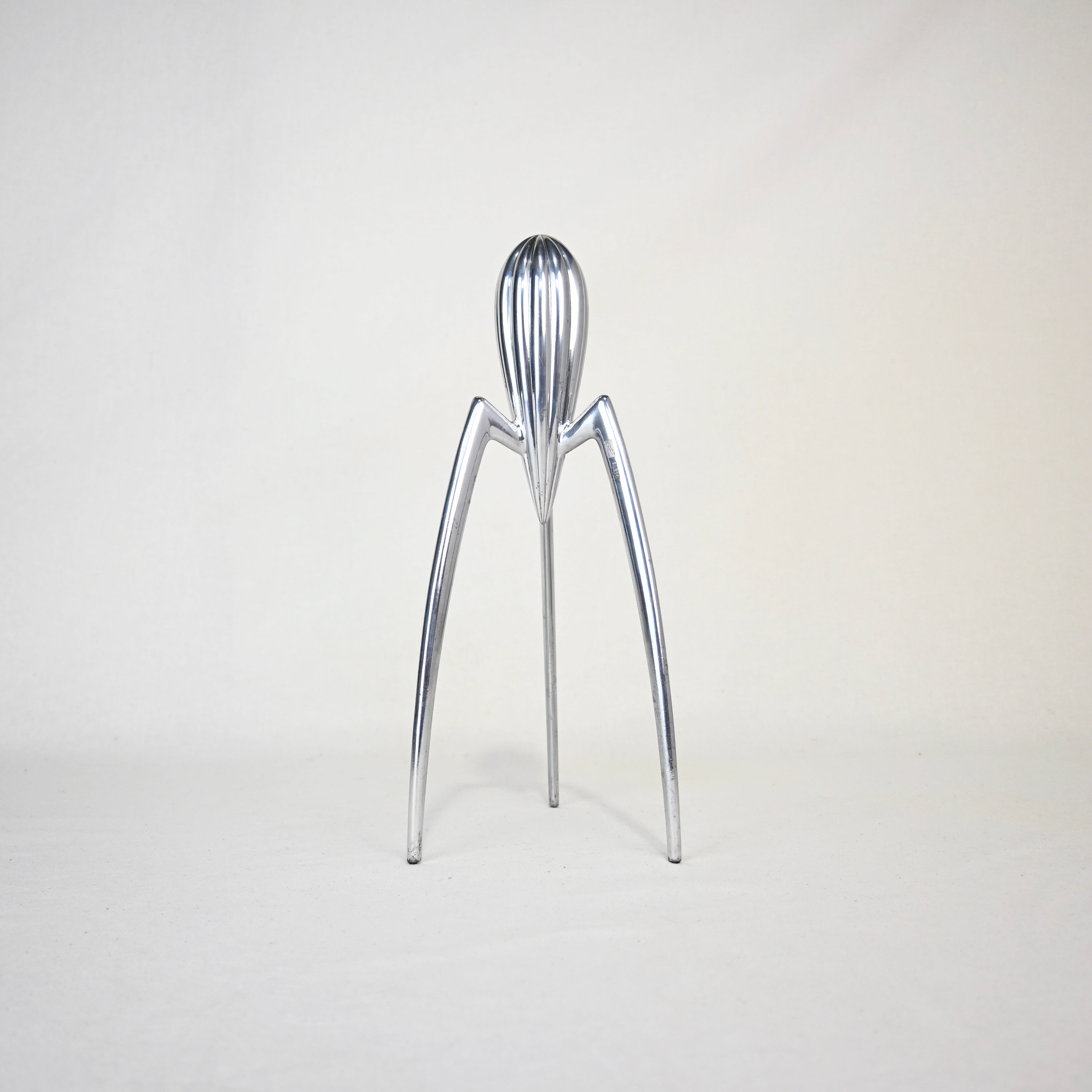 ALESSI JUICY SALIF Lemon squeezer Philippe Starck Italian modern / アレッシィ ジューシーサリフ レモンスクイーザー レモン絞り器 フィリップスタルク イタリアンモダンデザイン