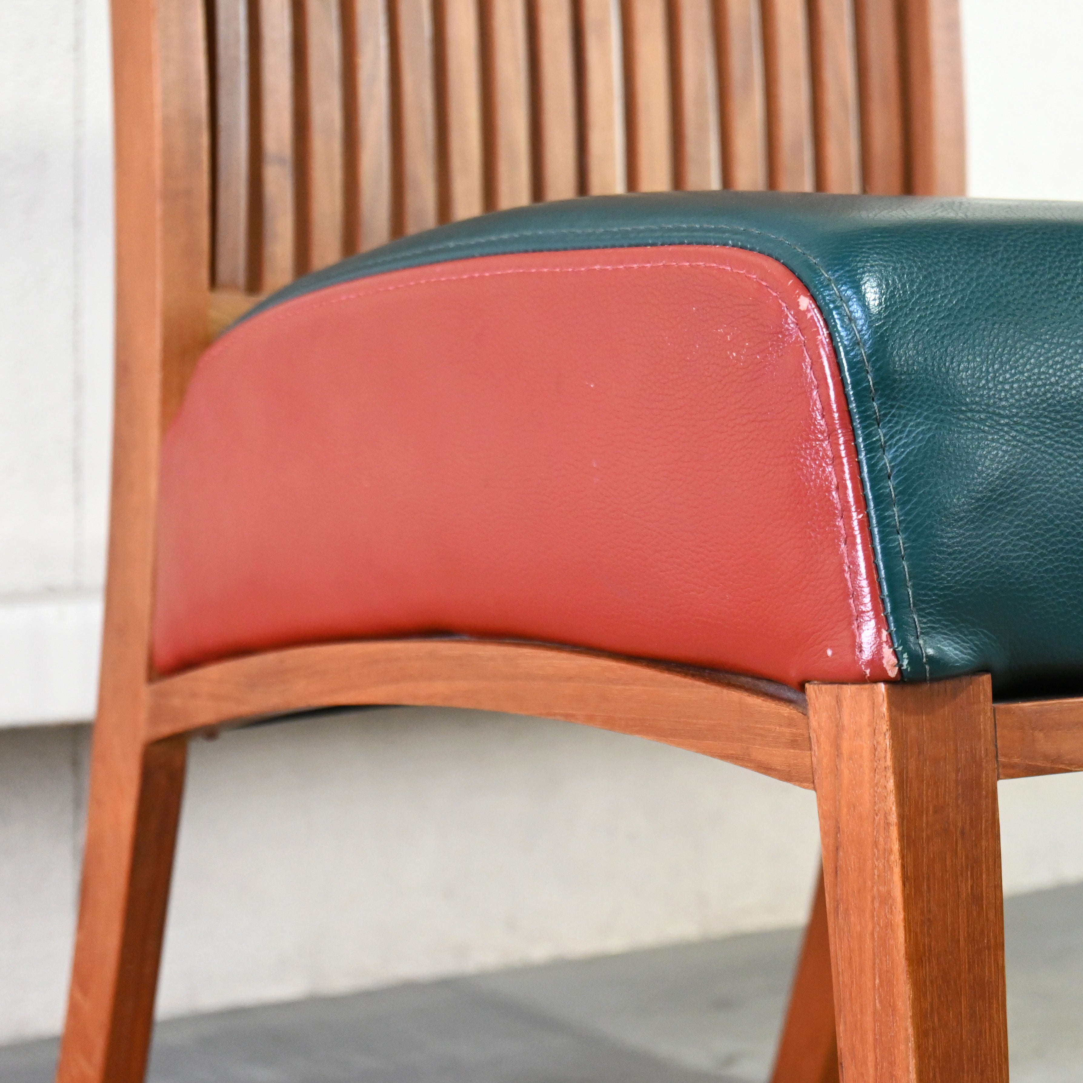 BC Kobo Teakwood × Leather Lounge chair Japanese modern Scandinavian design [A] Brick red [B] Green / BC工房 チーク材 × リアルレザー ラウンジチェア ジャパニーズモダン 北欧デザイン [A] ブリックレッド [B] グリーン