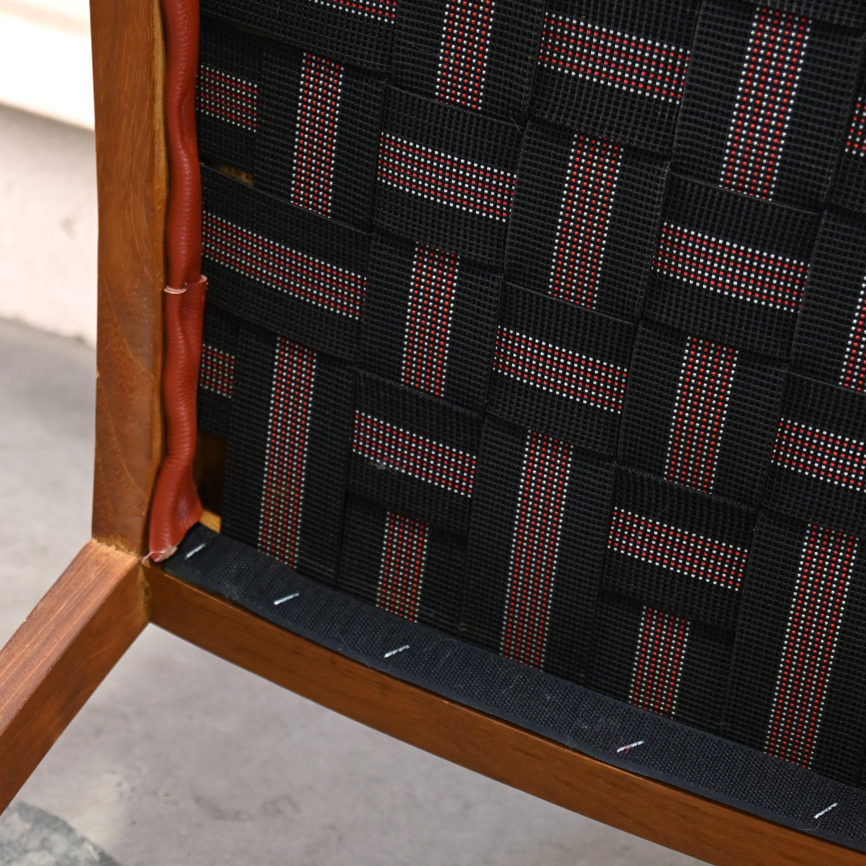 BC Kobo Teakwood × Leather Lounge chair Japanese modern Scandinavian design [A] Brick red [B] Green / BC工房 チーク材 × リアルレザー ラウンジチェア ジャパニーズモダン 北欧デザイン [A] ブリックレッド [B] グリーン