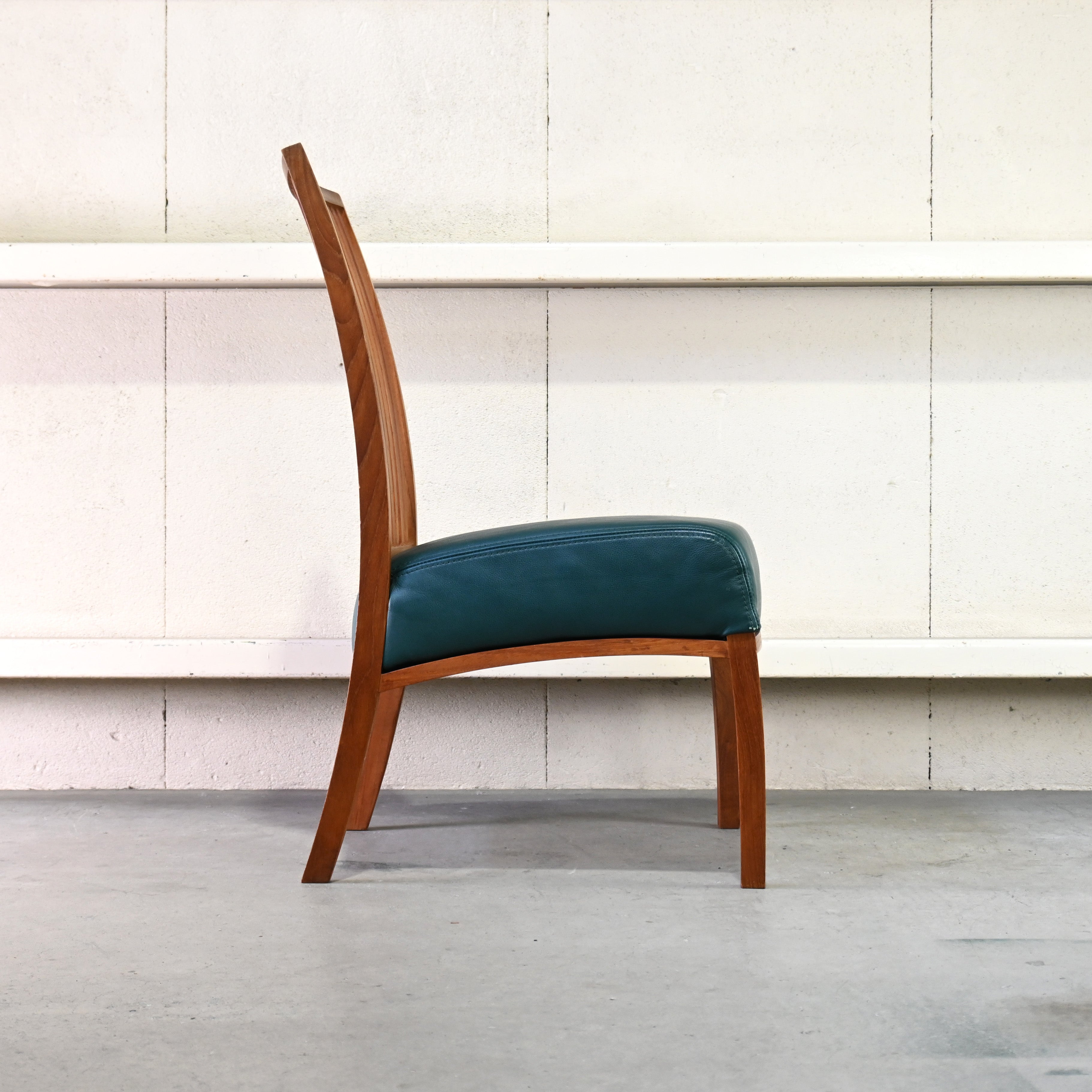 BC Kobo Teakwood × Leather Lounge chair Japanese modern Scandinavian design [A] Brick red [B] Green / BC工房 チーク材 × リアルレザー ラウンジチェア ジャパニーズモダン 北欧デザイン [A] ブリックレッド [B] グリーン