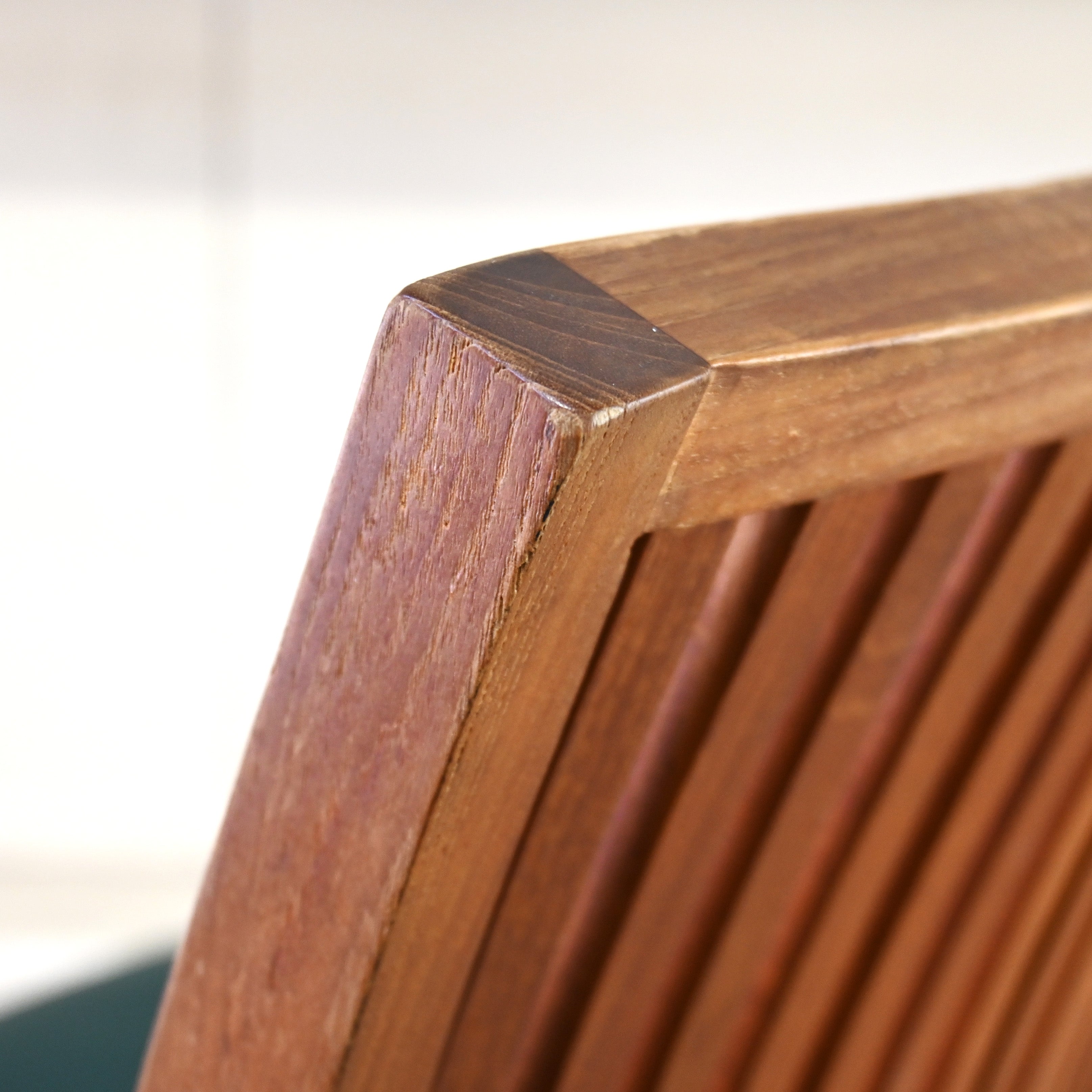 BC Kobo Teakwood × Leather Lounge chair Japanese modern Scandinavian design [A] Brick red [B] Green / BC工房 チーク材 × リアルレザー ラウンジチェア ジャパニーズモダン 北欧デザイン [A] ブリックレッド [B] グリーン